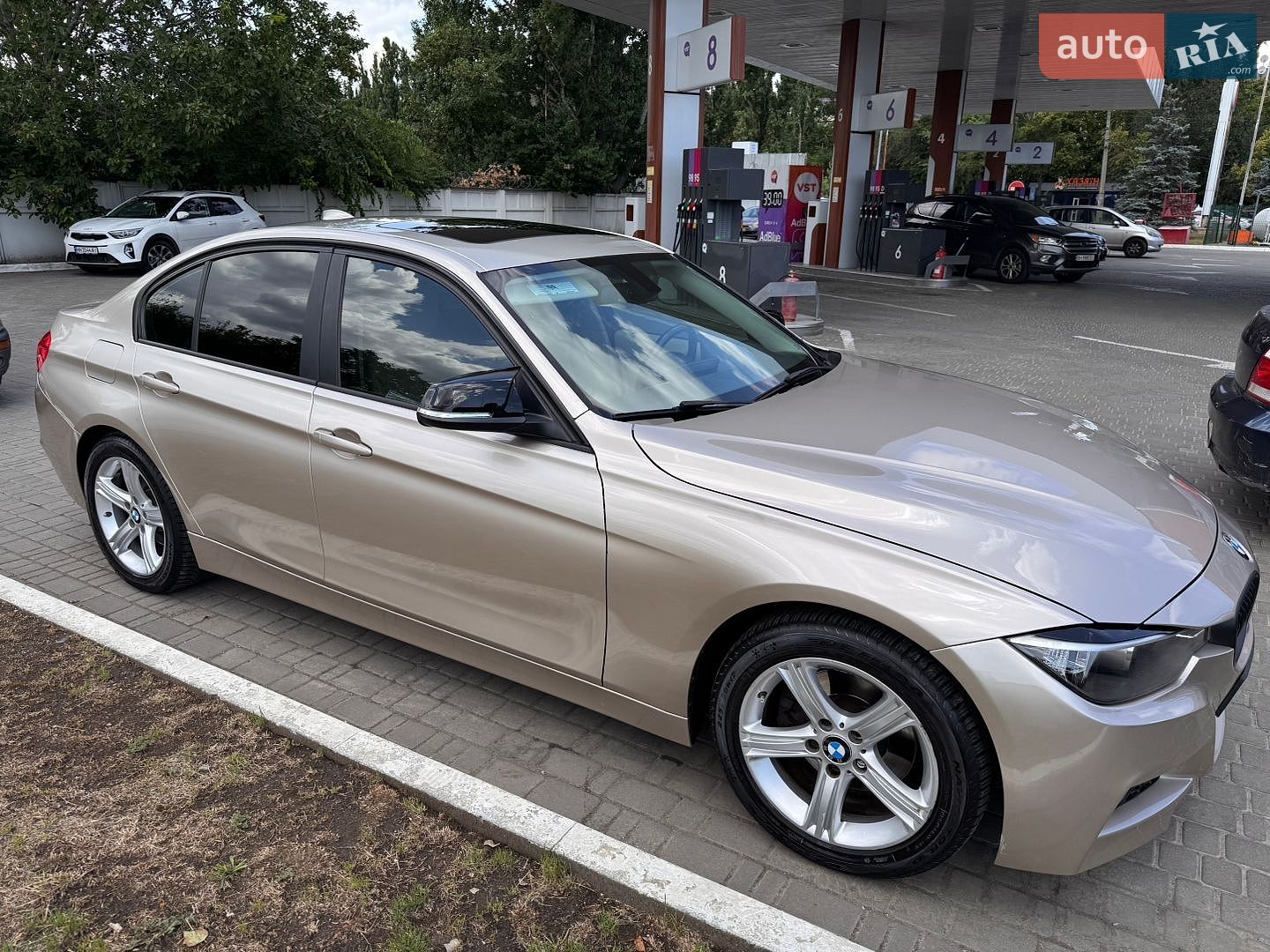 BMW 3 Series 2013 VIN WBA3C1C5XDF443550 фото оголошення 4 з 25