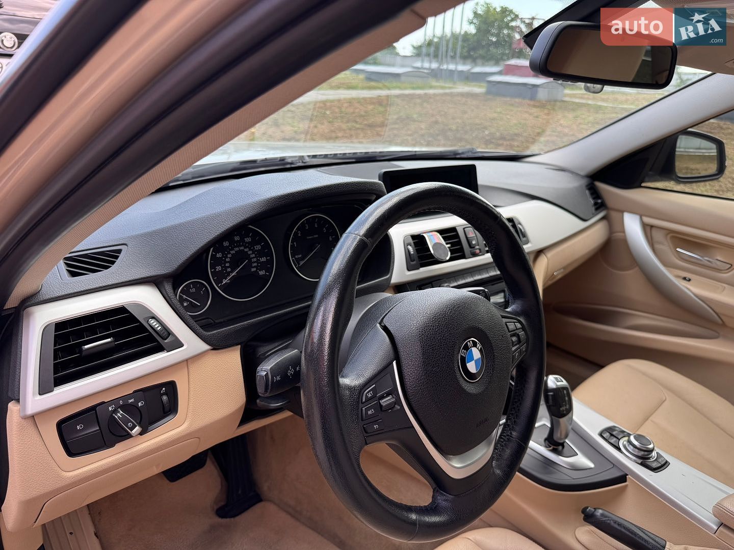 BMW 3 Series 2013 VIN WBA3C1C5XDF443550 фото оголошення 12 з 25
