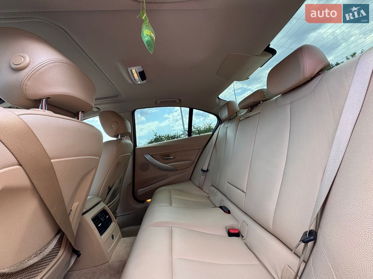BMW 3 Series 2013 VIN WBA3C1C5XDF443550 фото оголошення 15 з 25