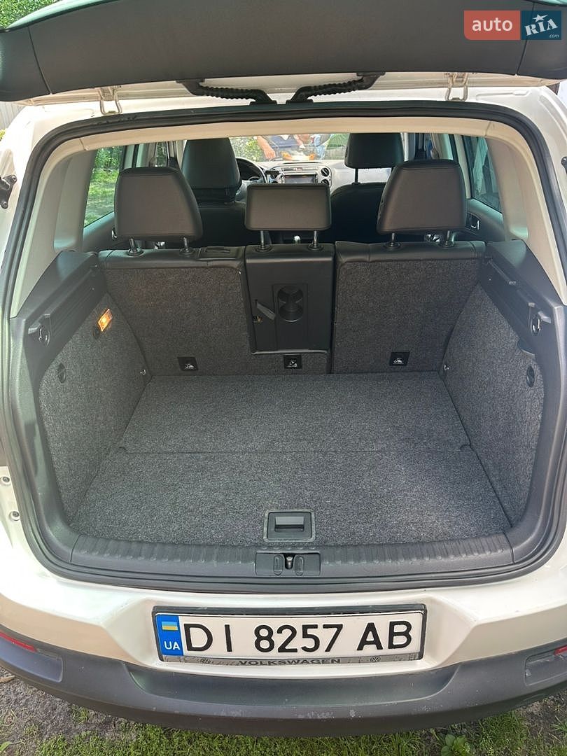 Volkswagen Tiguan 2012 VIN WVGBV7AX5DW548833 фото оголошення 9 з 15