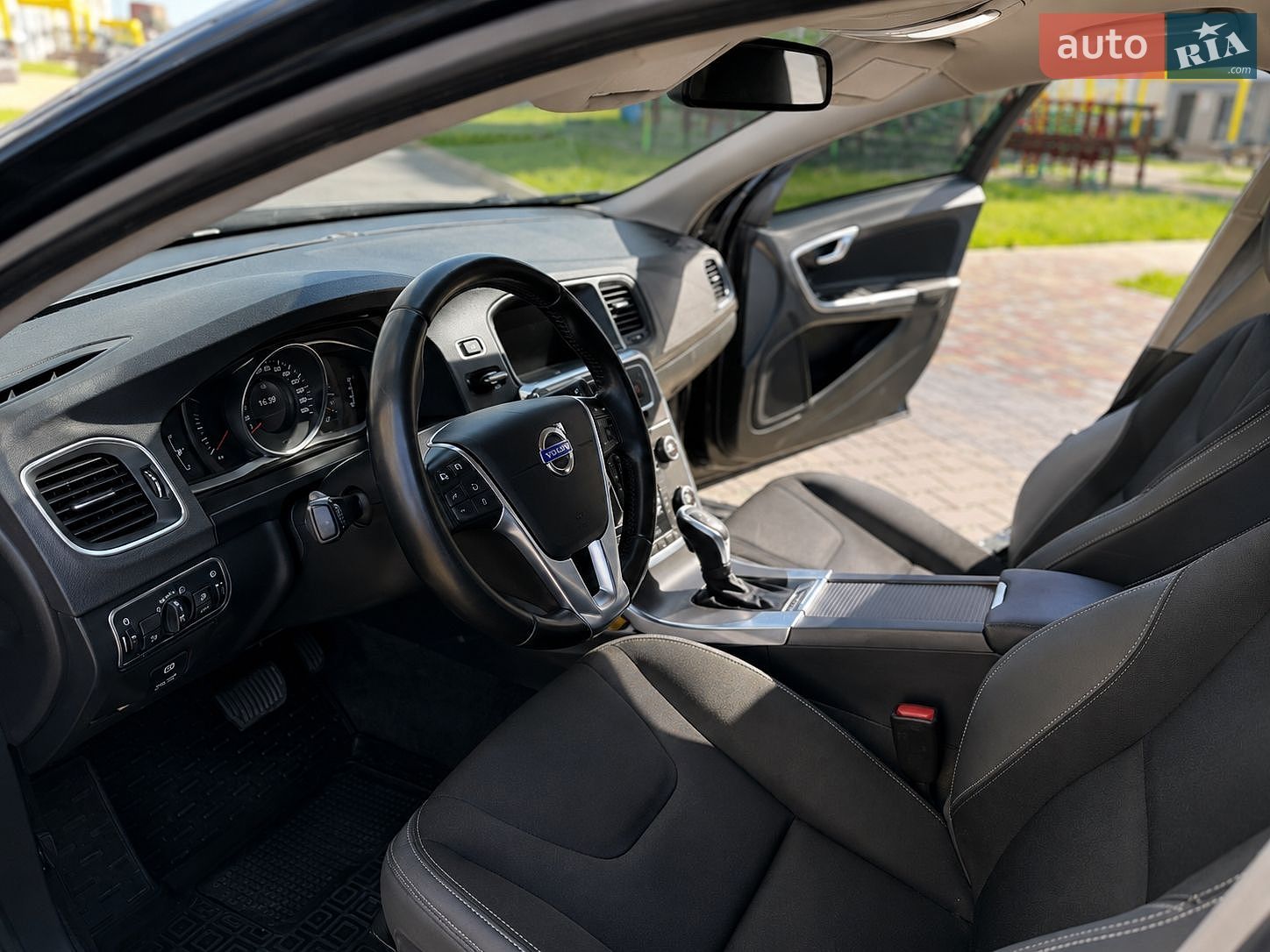 Volvo S60 2014 VIN YV1FS848BE2304306 фото оголошення 10 з 10