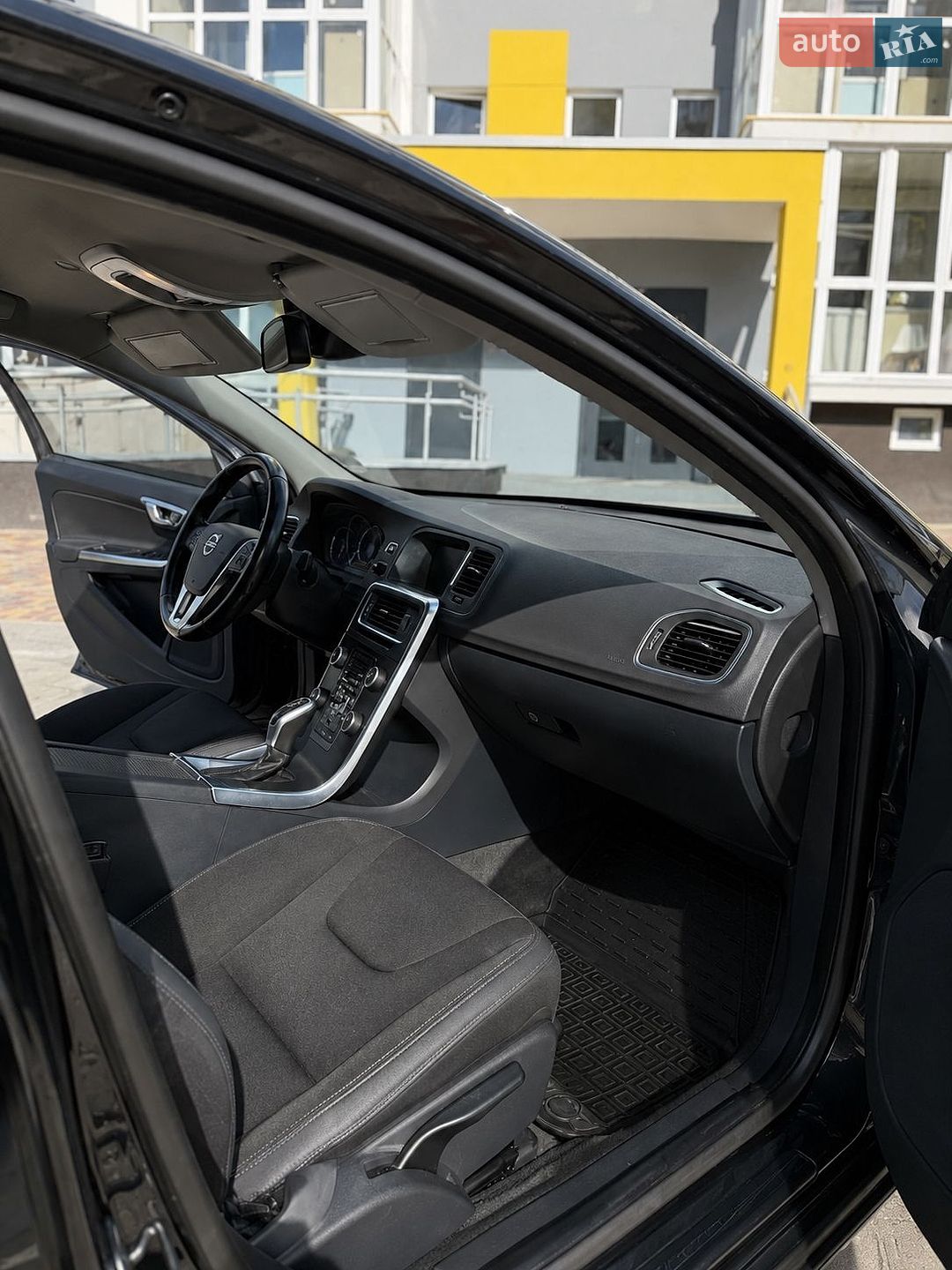Volvo S60 2014 VIN YV1FS848BE2304306 фото оголошення 9 з 10