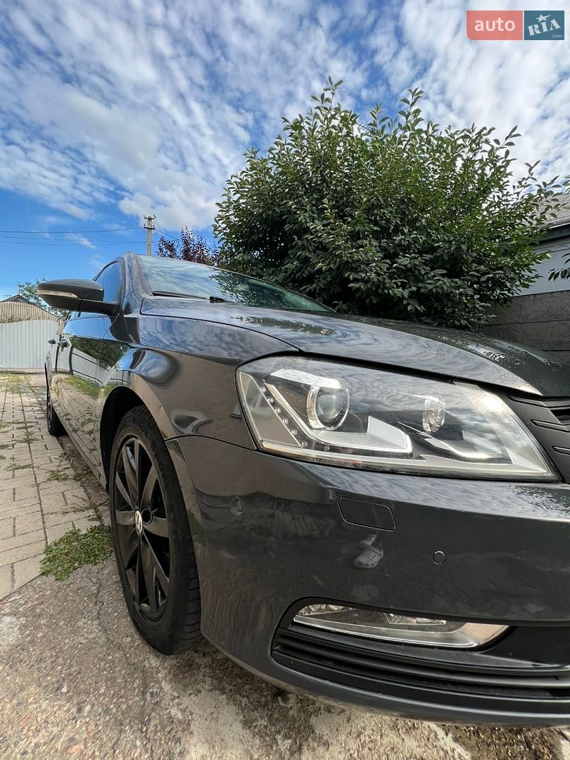 Volkswagen Passat 2012 VIN WVWZZZ3CZCE188128 фото оголошення 3 з 29