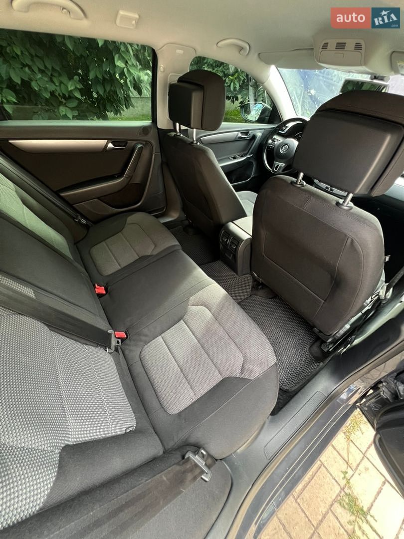 Volkswagen Passat 2012 VIN WVWZZZ3CZCE188128 фото оголошення 25 з 29