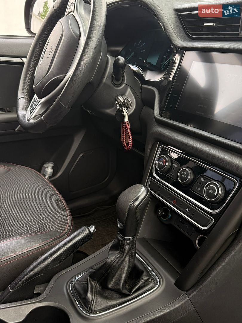 Chery Tiggo 3 2020 VIN LVVDB11BXLD056001 фото оголошення 11 з 13