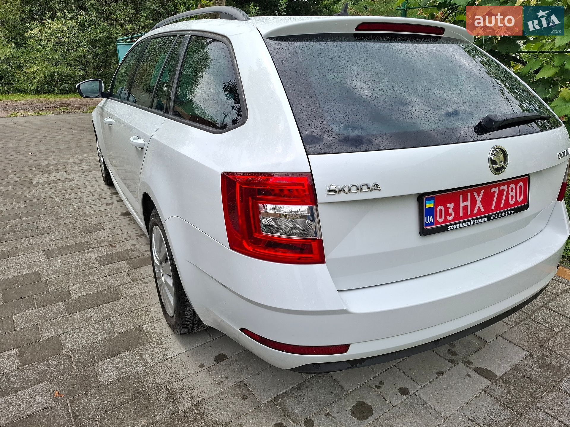 Skoda Octavia 2017 VIN TMBJG7NE0J0092421 фото оголошення 6 з 26
