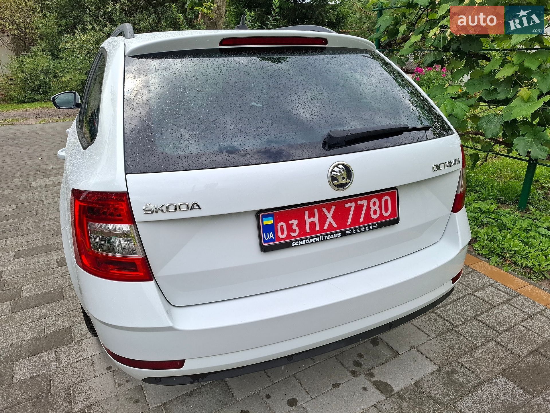 Skoda Octavia 2017 VIN TMBJG7NE0J0092421 фото оголошення 5 з 26