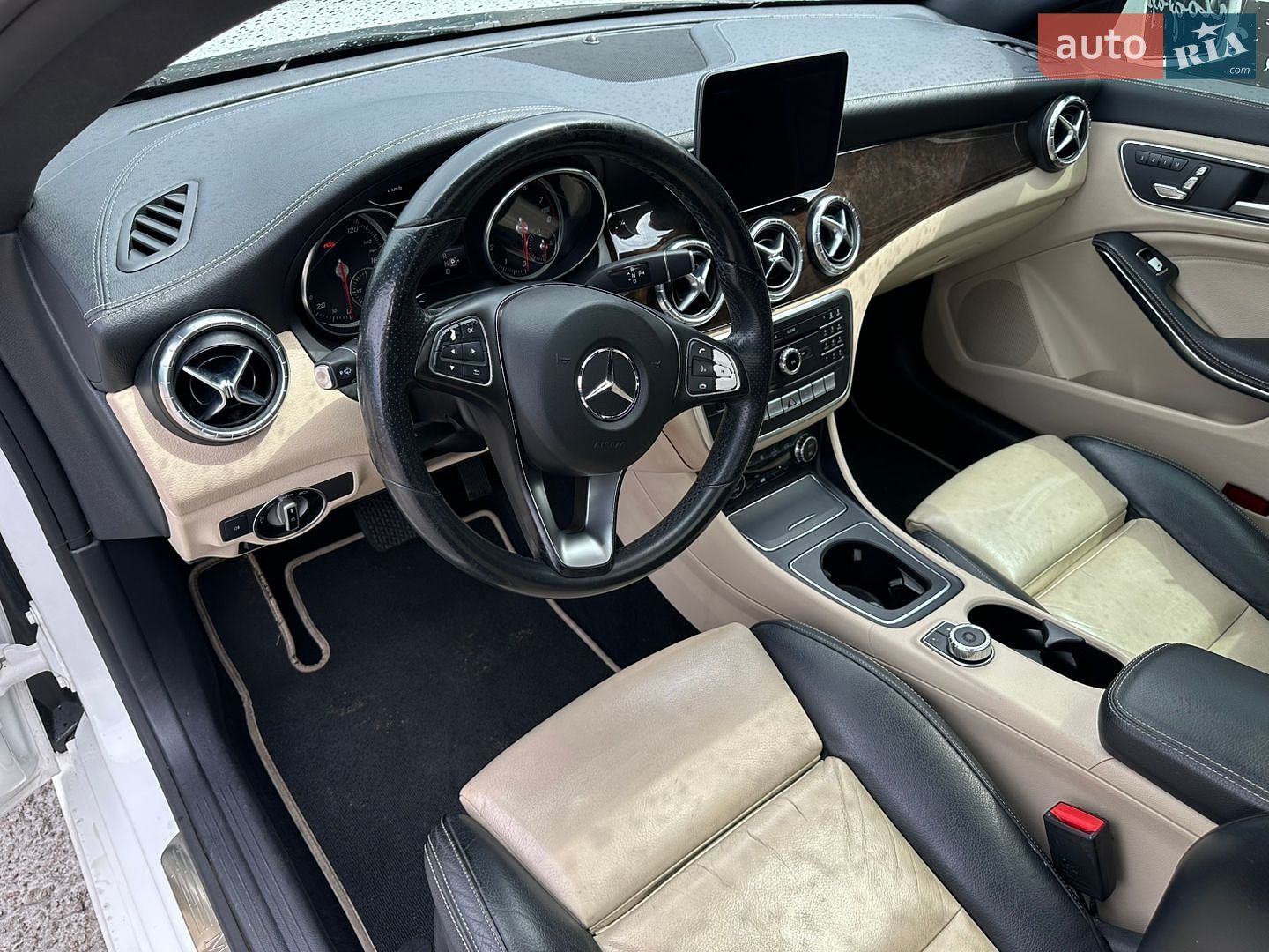 Mercedes-Benz CLA-Class 2018 VIN WDDSJ4EB1JN677303 фото оголошення 9 з 33