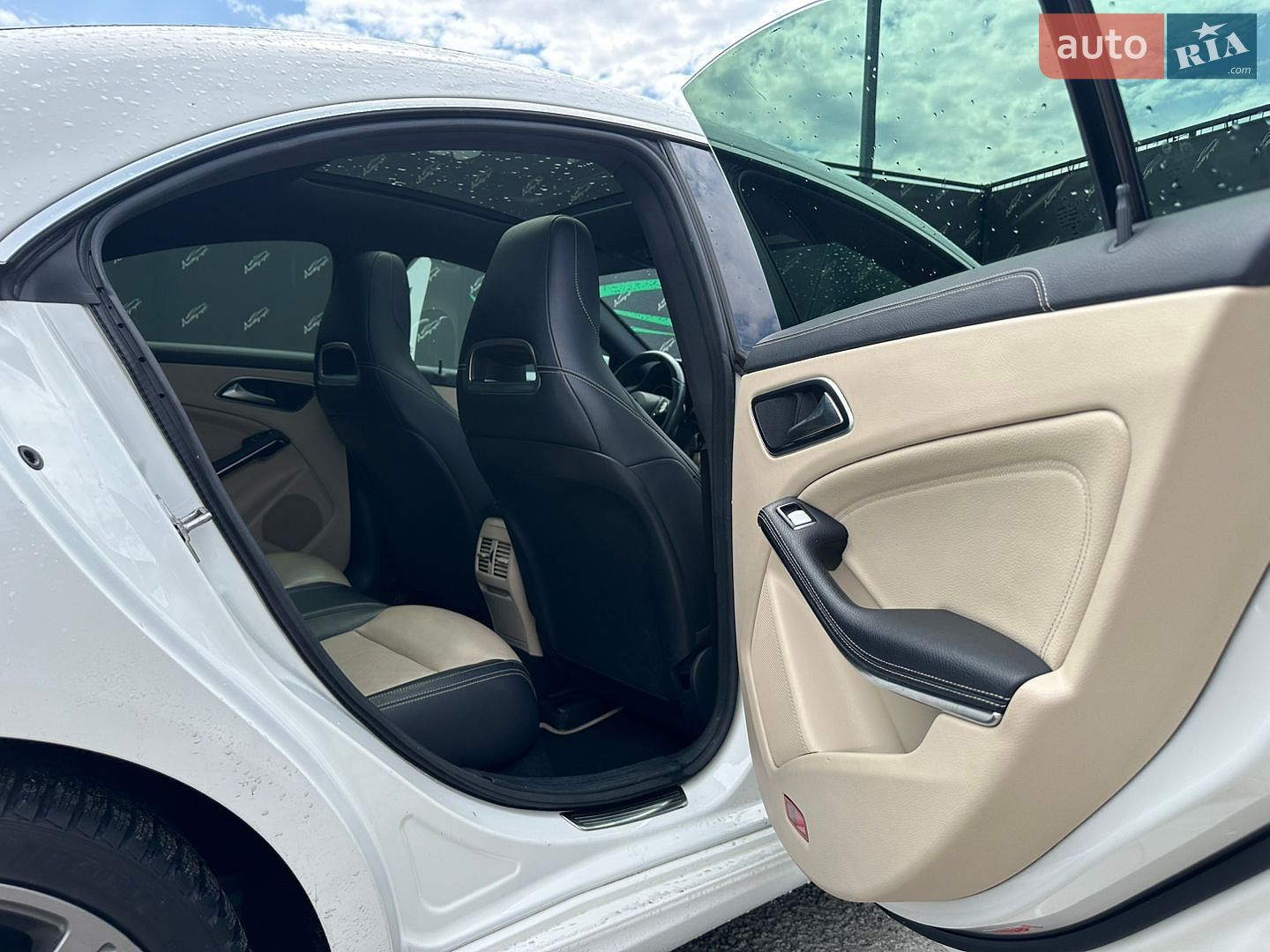 Mercedes-Benz CLA-Class 2018 VIN WDDSJ4EB1JN677303 фото оголошення 24 з 33