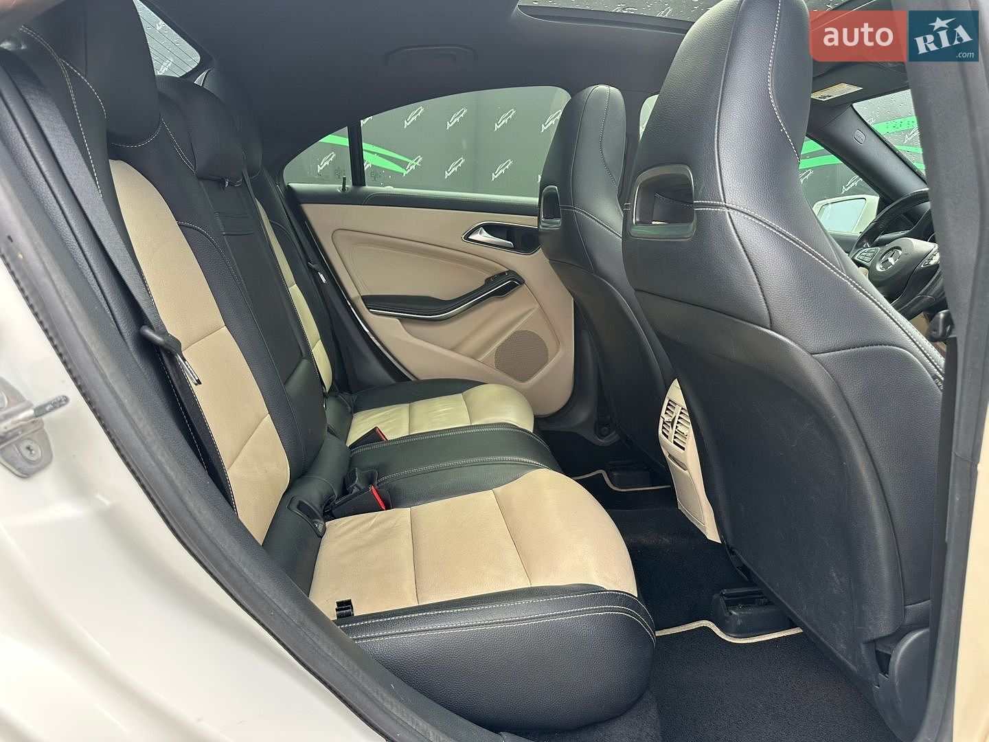 Mercedes-Benz CLA-Class 2018 VIN WDDSJ4EB1JN677303 фото оголошення 25 з 33
