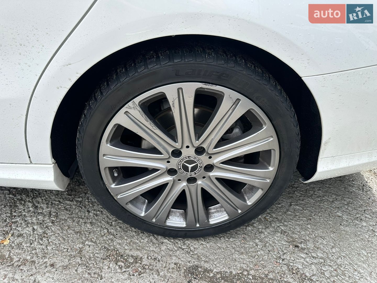 Mercedes-Benz CLA-Class 2018 VIN WDDSJ4EB1JN677303 фото оголошення 30 з 33
