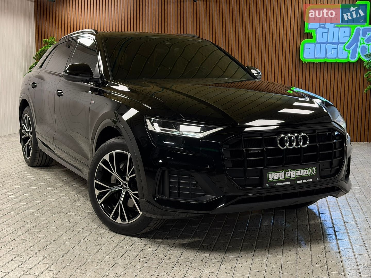 Audi Q8 2020 VIN WAUZZZF10MD004806 фото оголошення 7 з 62