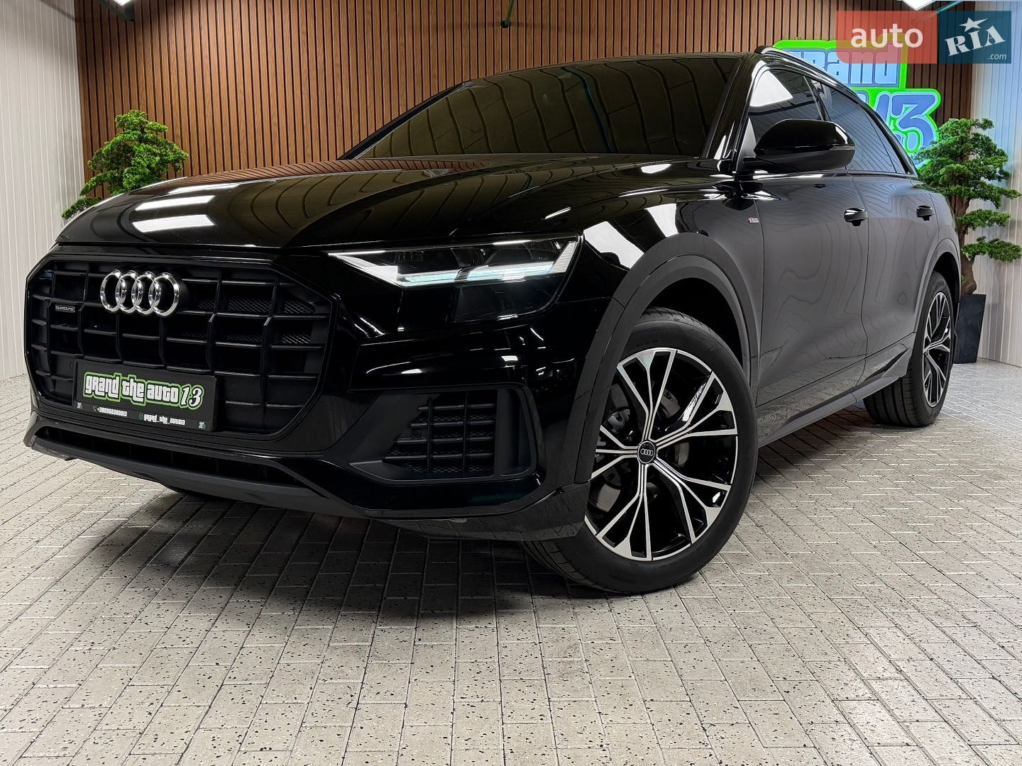 Audi Q8 2020 VIN WAUZZZF10MD004806 фото оголошення 8 з 62