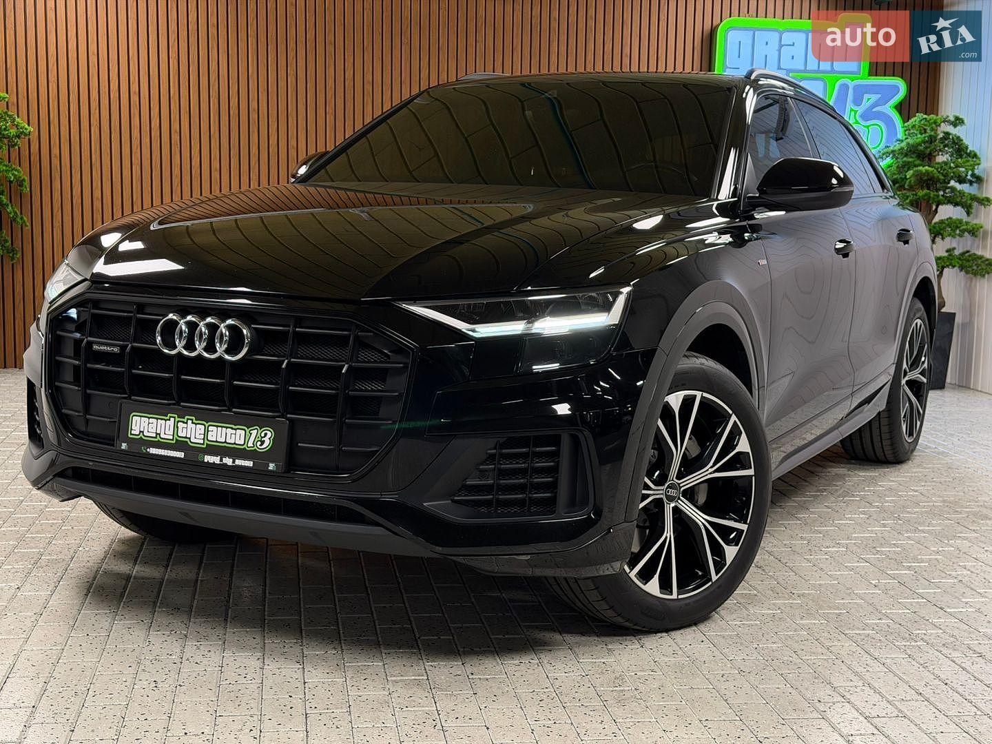 Audi Q8 2020 VIN WAUZZZF10MD004806 фото оголошення 12 з 62