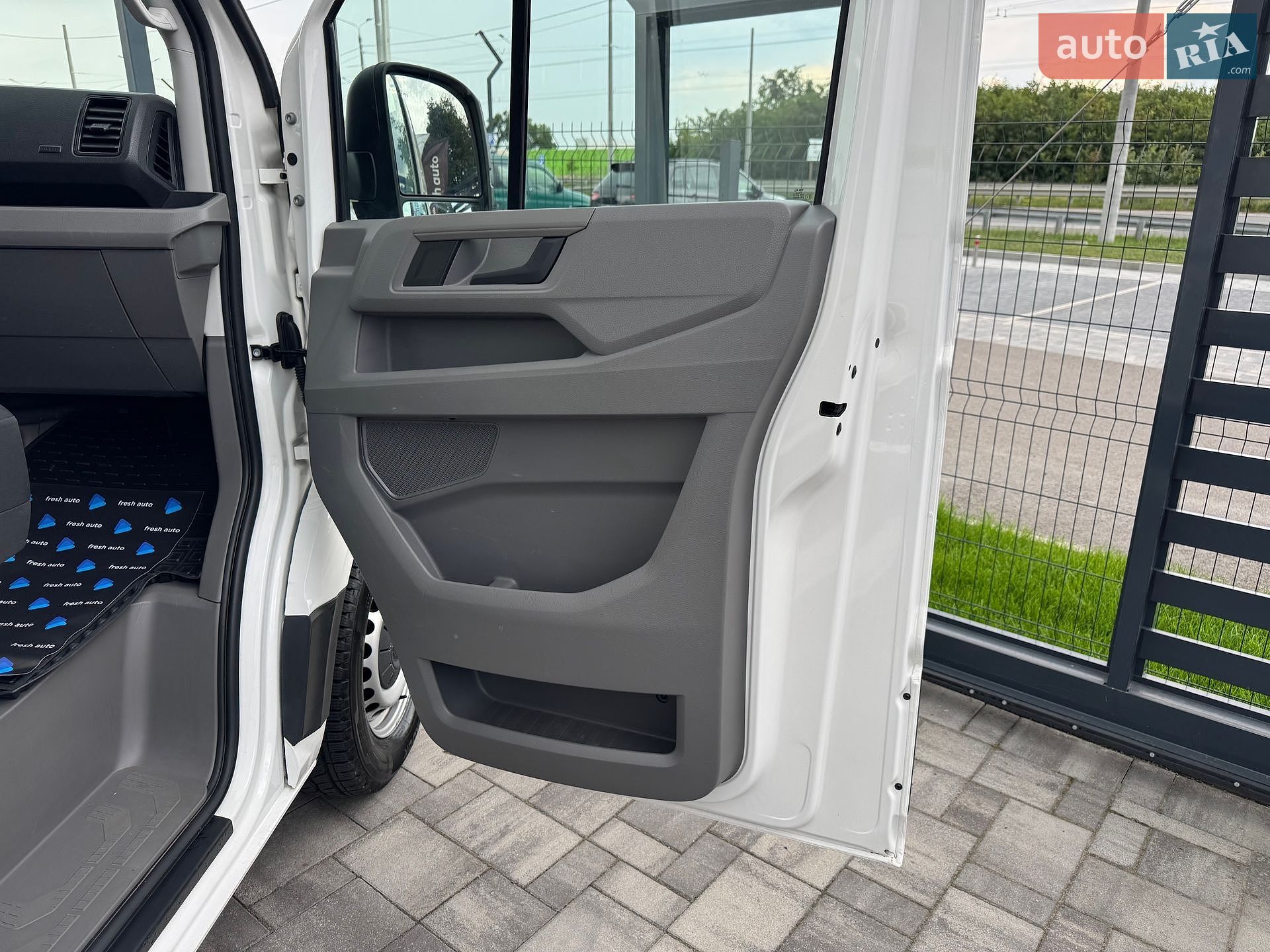 Volkswagen Crafter 2021 VIN WV1ZZZSYZN9011604 фото оголошення 28 з 32