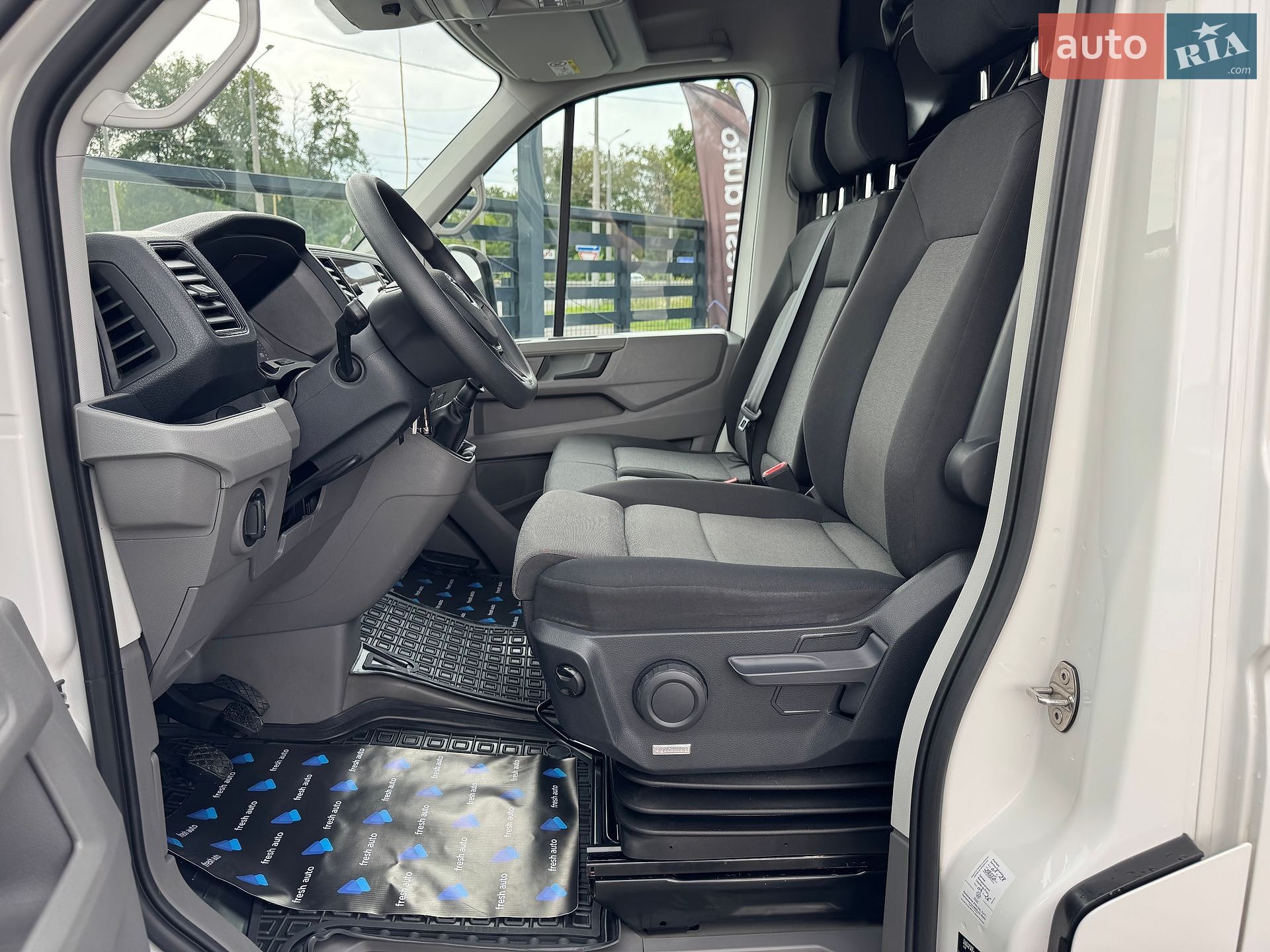 Volkswagen Crafter 2021 VIN WV1ZZZSYZN9011604 фото оголошення 4 з 32