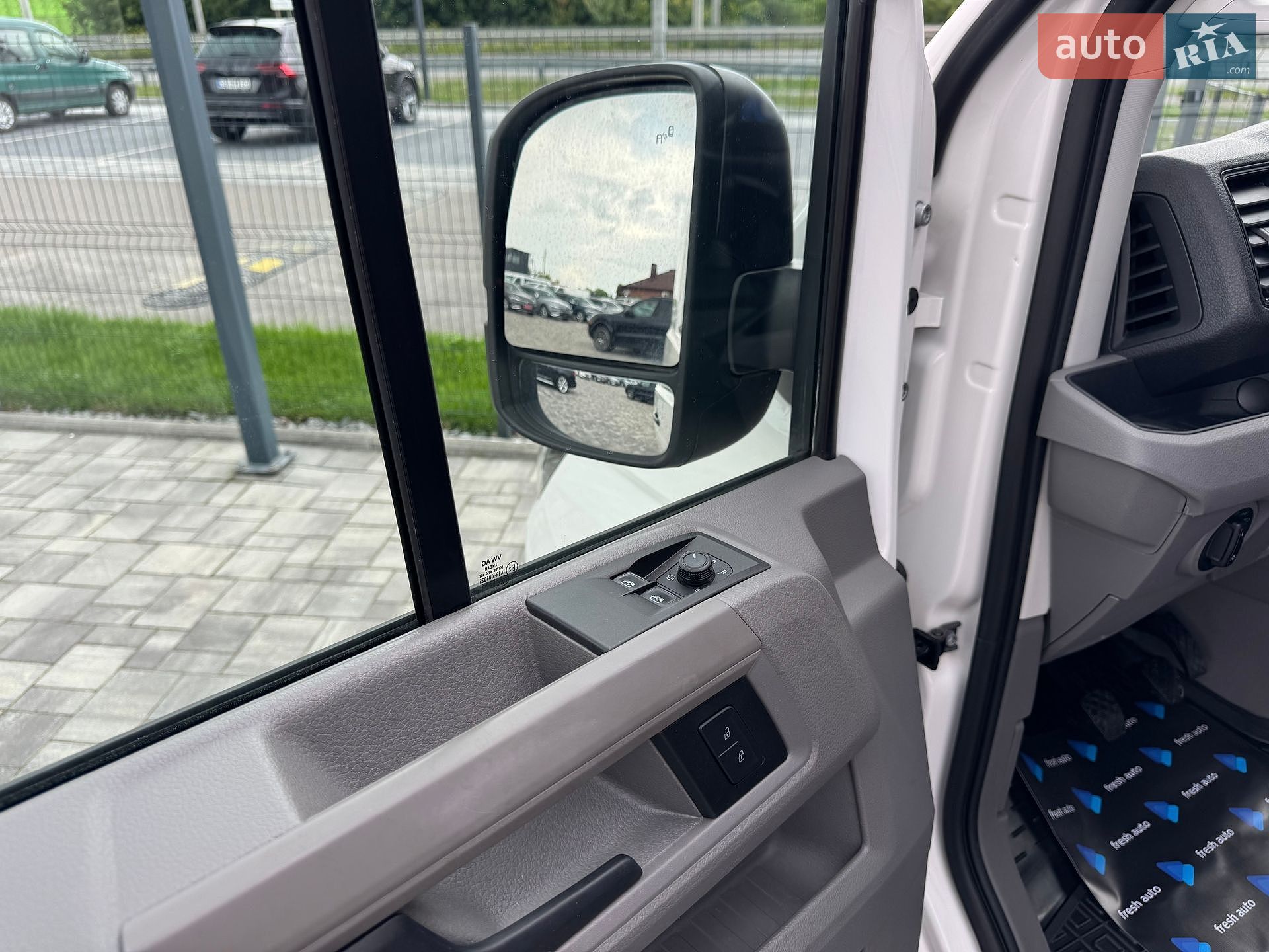 Volkswagen Crafter 2021 VIN WV1ZZZSYZN9011604 фото оголошення 14 з 32