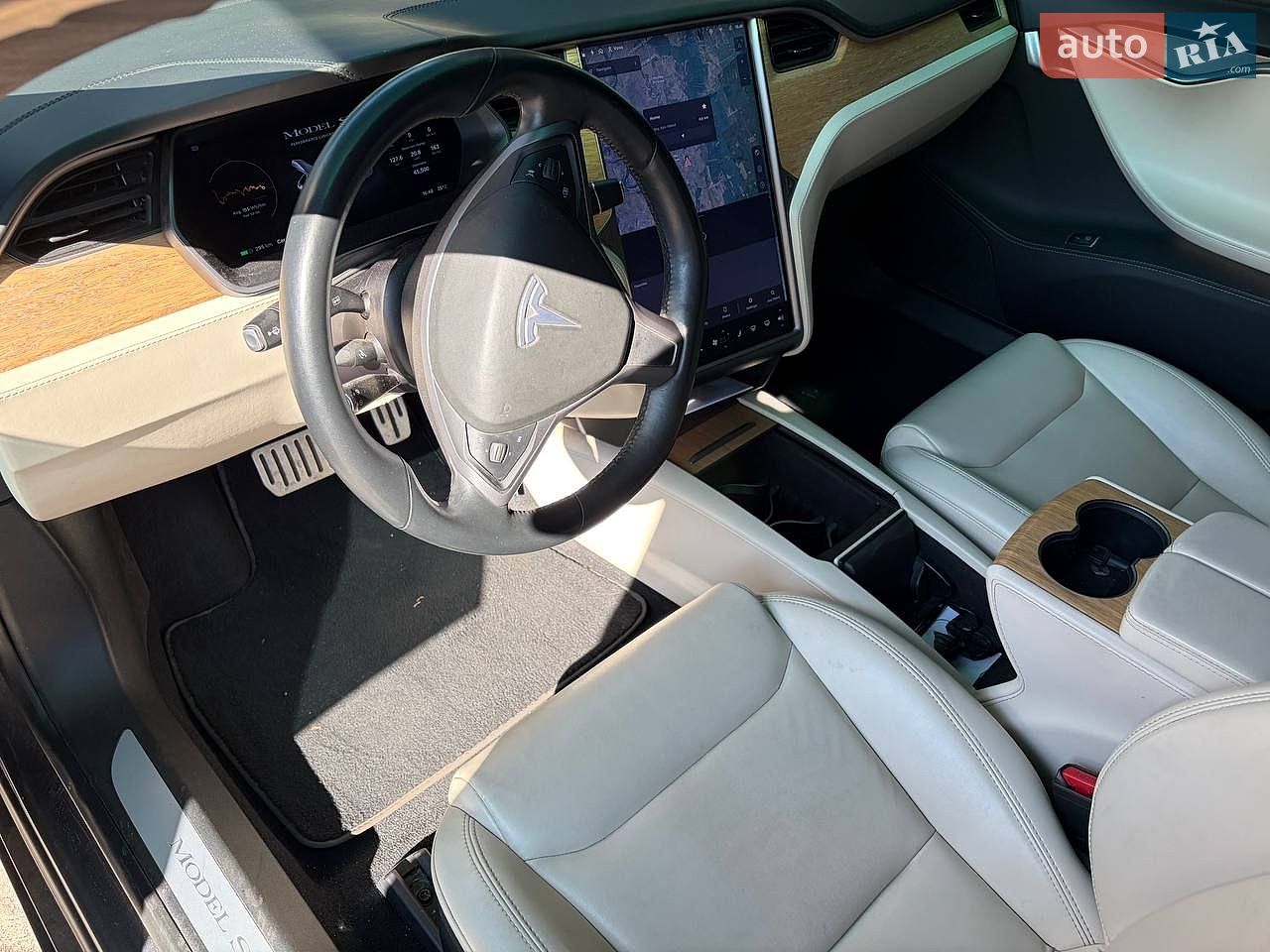 Tesla Model S 2020 VIN 5YJSA1E42LF396476 фото оголошення 13 з 17