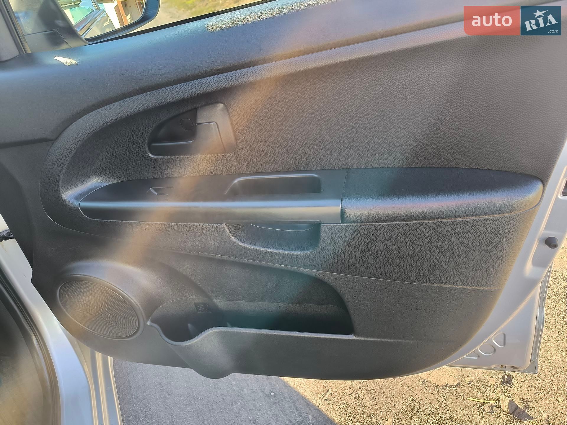 Kia Venga 2012 VIN U5YEG811ADL033991 фото оголошення 4 з 22