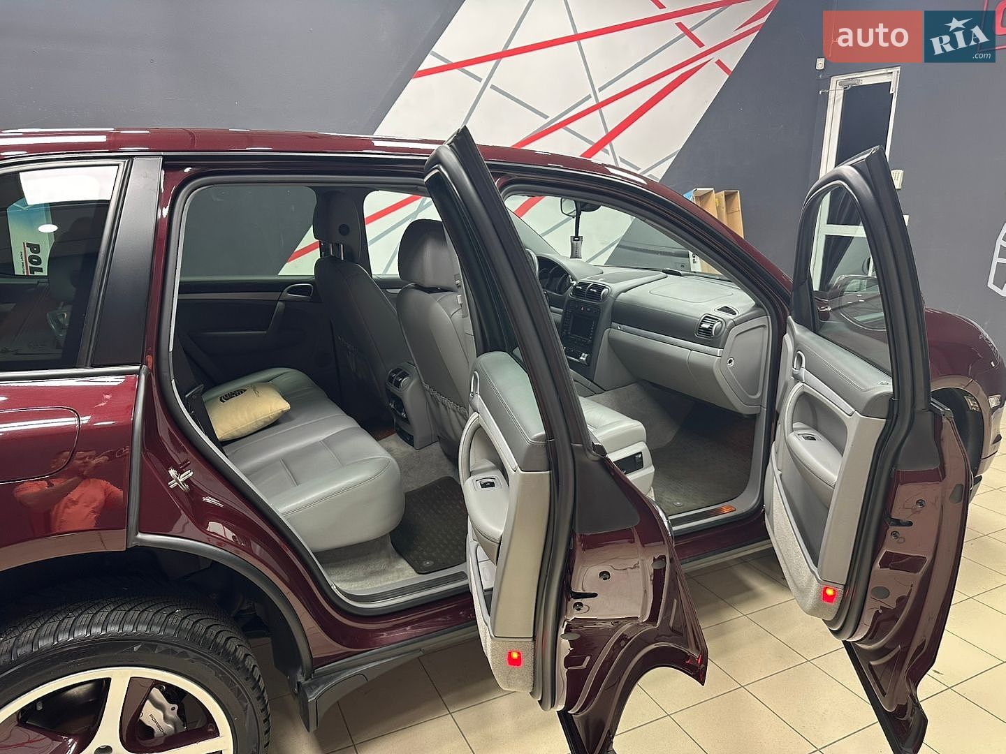 Porsche Cayenne 2008 VIN WP1ZZZ9PZ8LA53728 фото оголошення 24 з 49