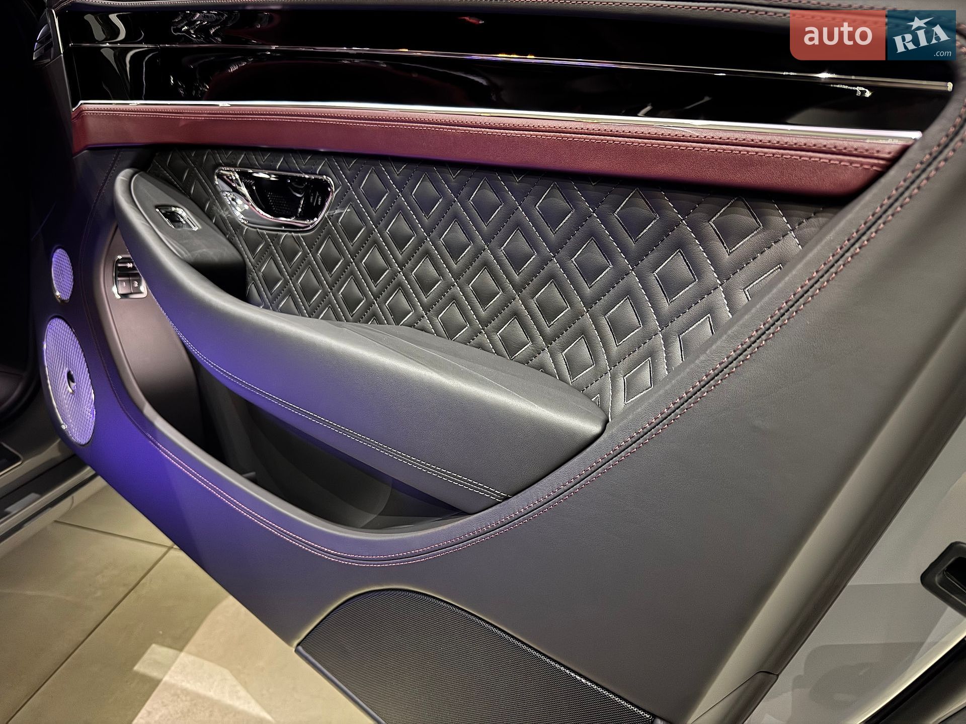 Bentley Continental GT 2022 VIN SCBCX13S5NC094834 фото оголошення 124 з 133