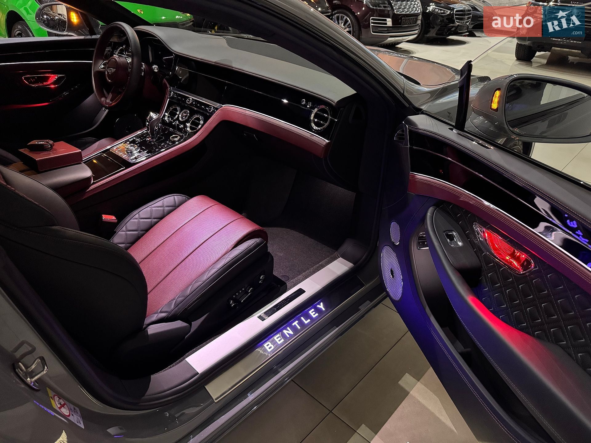 Bentley Continental GT 2022 VIN SCBCX13S5NC094834 фото оголошення 121 з 133