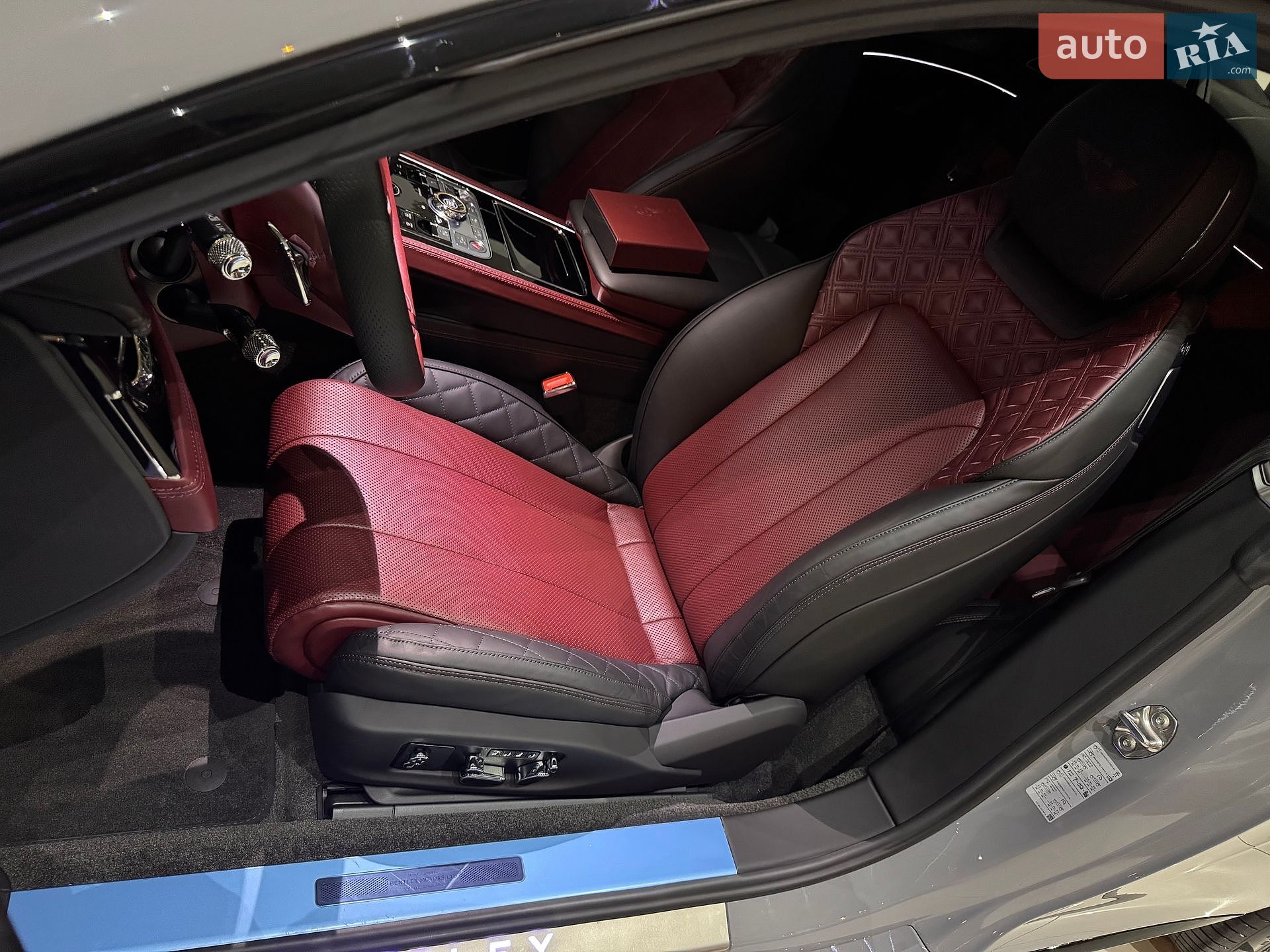 Bentley Continental GT 2022 VIN SCBCX13S5NC094834 фото оголошення 87 з 133