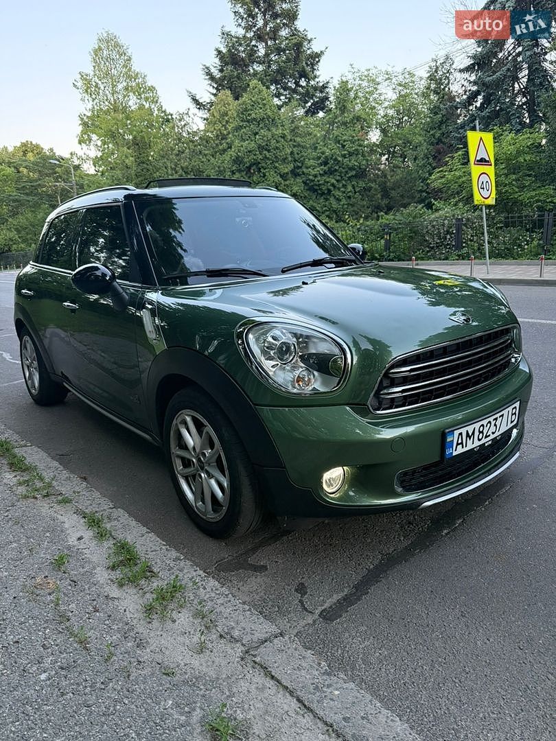 MINI Countryman 2015 VIN WMWXD5107FWT60965 фото оголошення 8 з 26