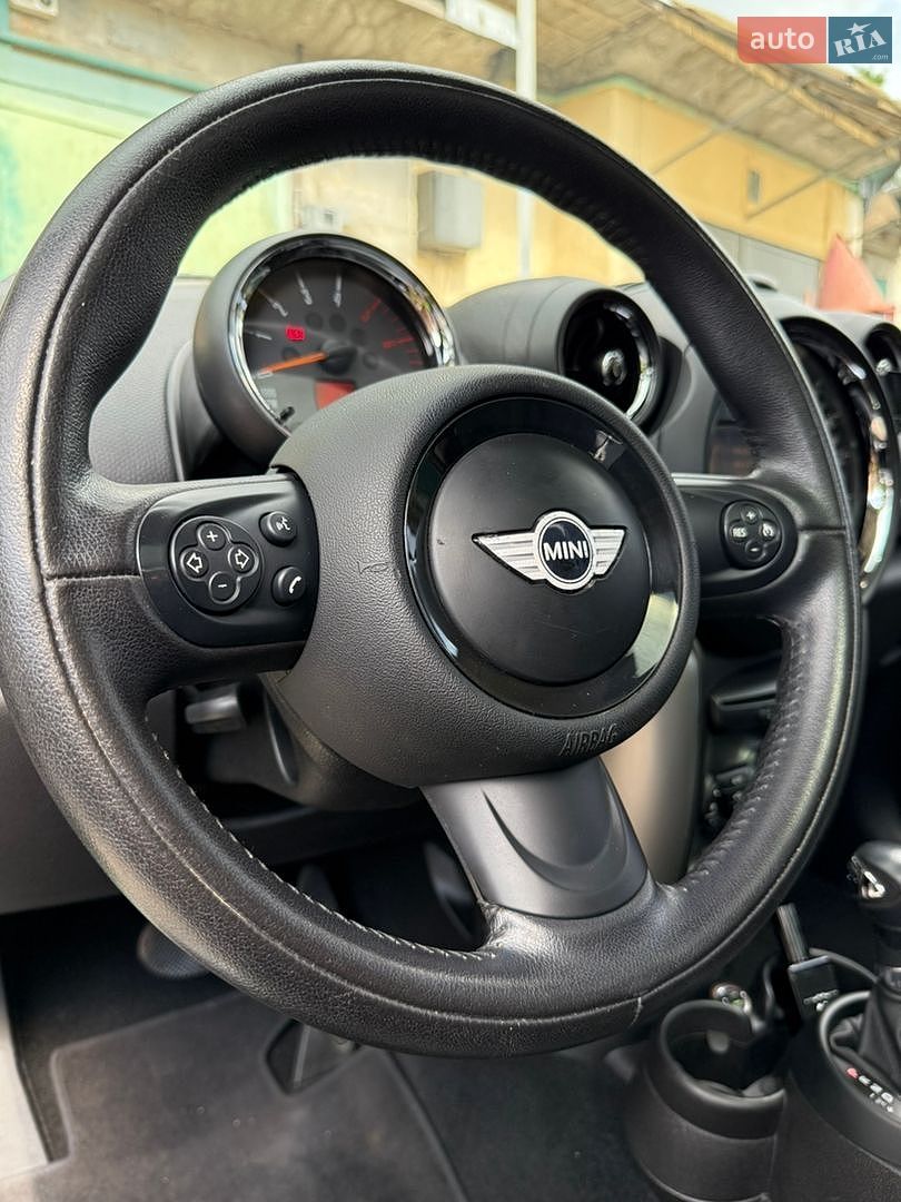 MINI Countryman 2015 VIN WMWXD5107FWT60965 фото оголошення 19 з 26