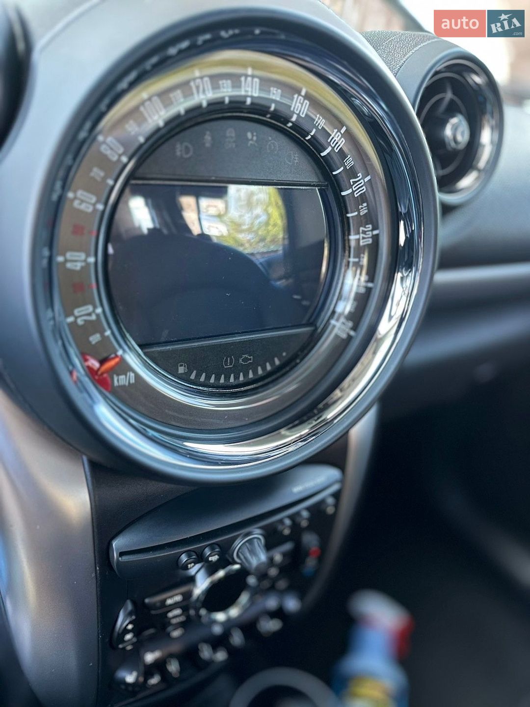 MINI Countryman 2015 VIN WMWXD5107FWT60965 фото оголошення 25 з 26