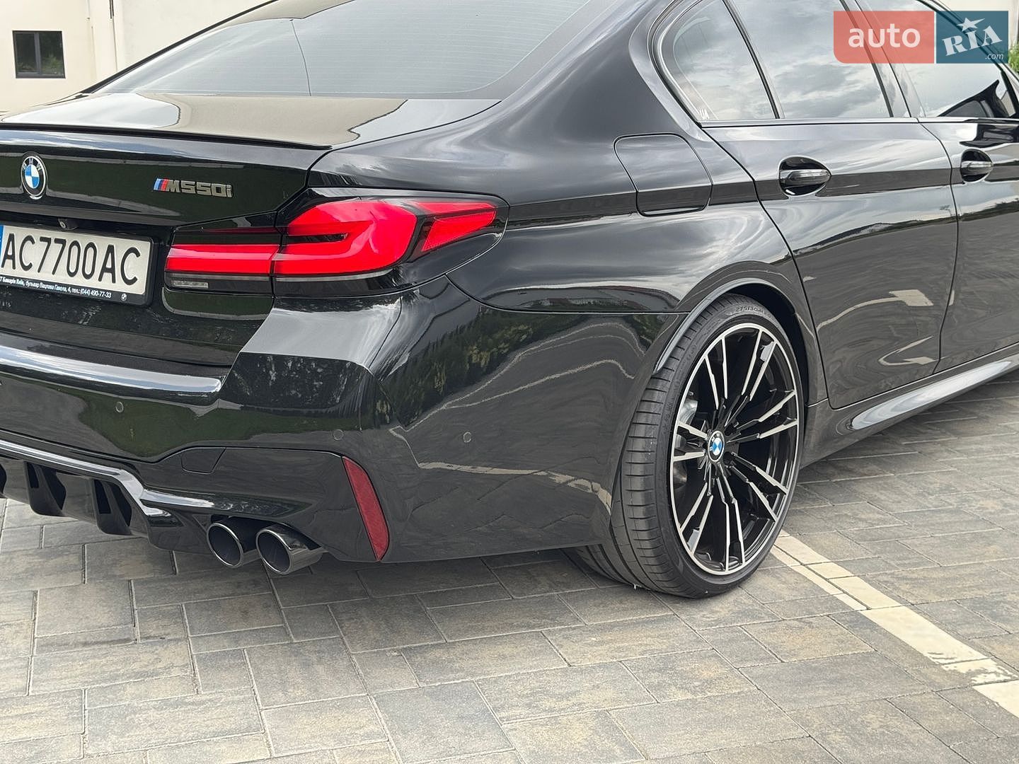 BMW 5 Series 2018 VIN WBAJB9C51JB286812 фото оголошення 9 з 23