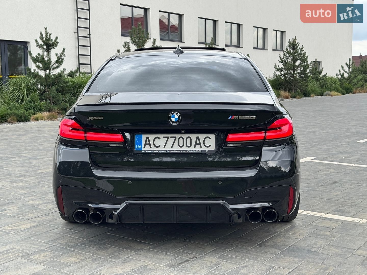 BMW 5 Series 2018 VIN WBAJB9C51JB286812 фото оголошення 15 з 23