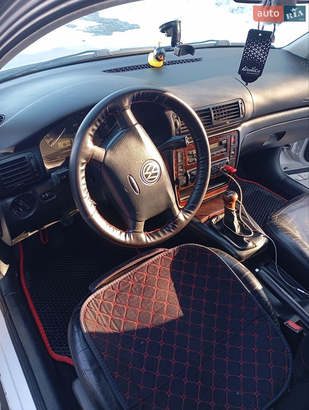 Volkswagen Passat 1997 VIN WVWZZZ3BZWE040564 фото оголошення 8 з 28