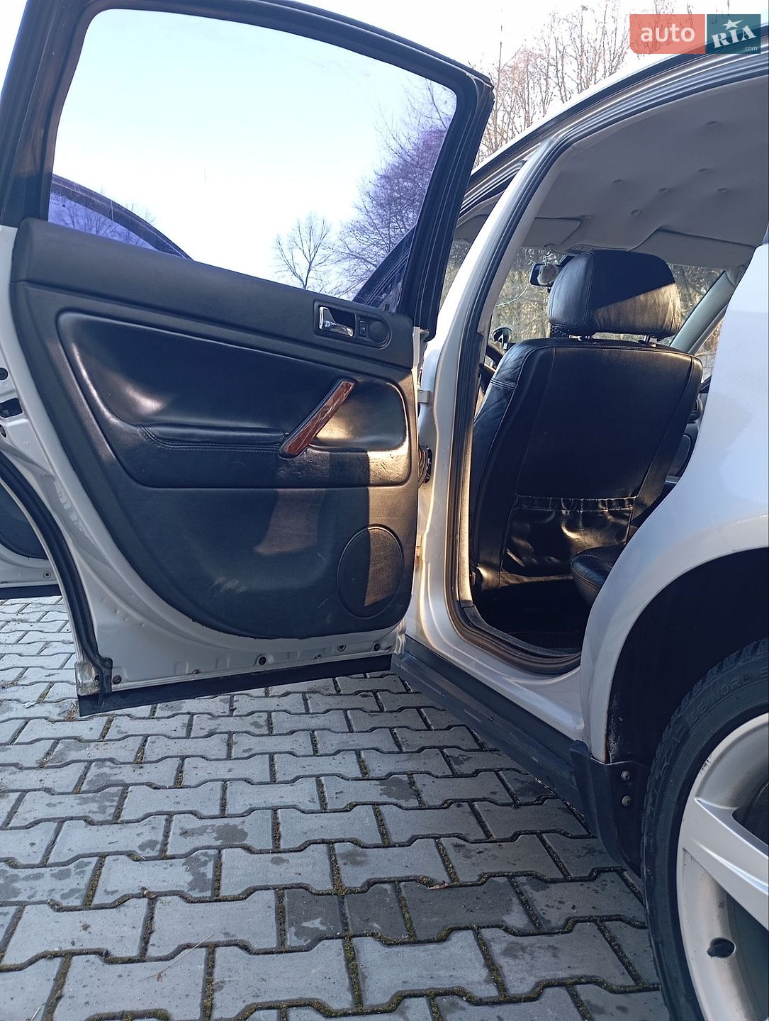 Volkswagen Passat 1997 VIN WVWZZZ3BZWE040564 фото оголошення 9 з 28