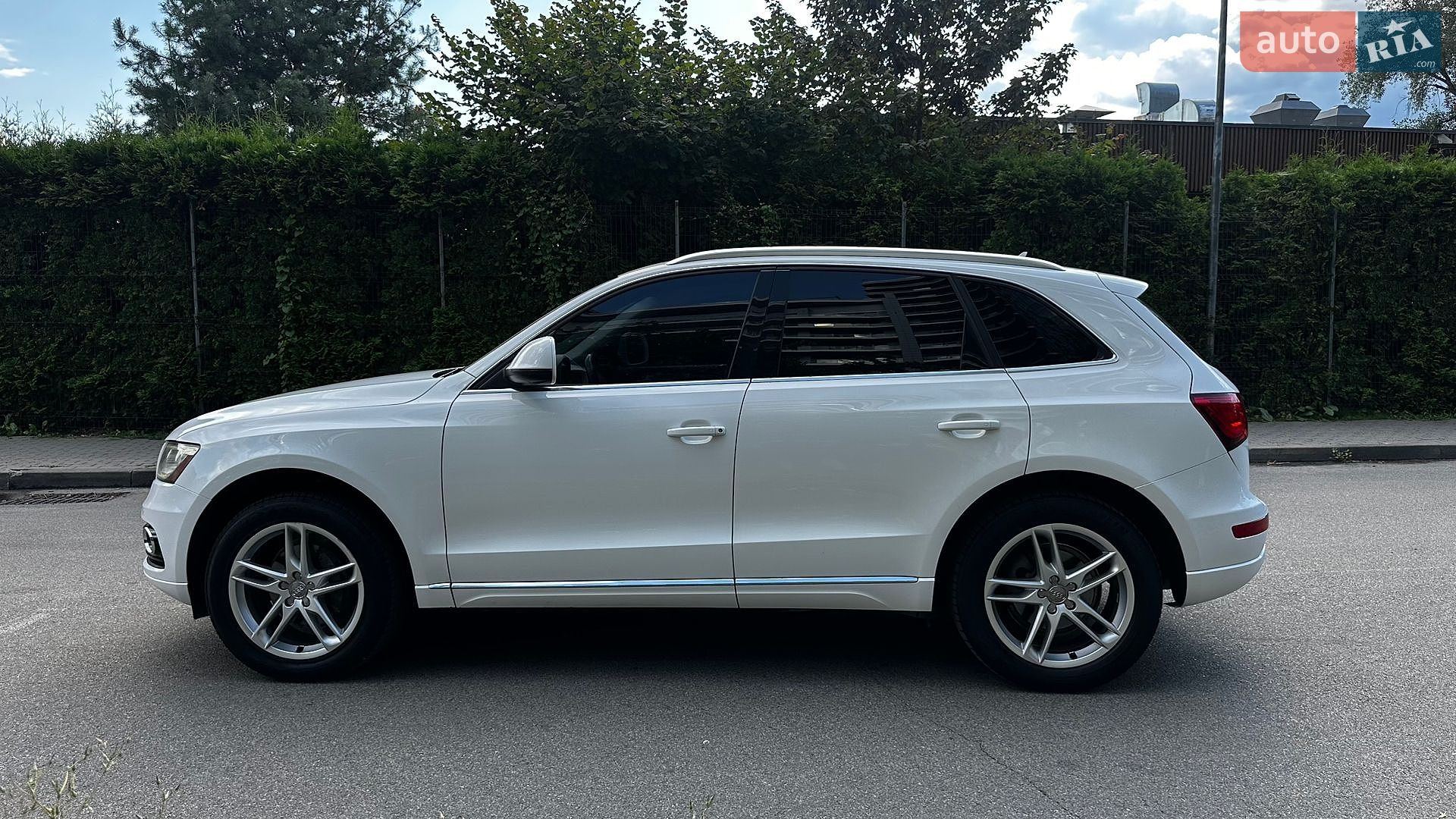 Audi Q5 2014 VIN WA1LFAFP3EA110588 фото оголошення 6 з 35