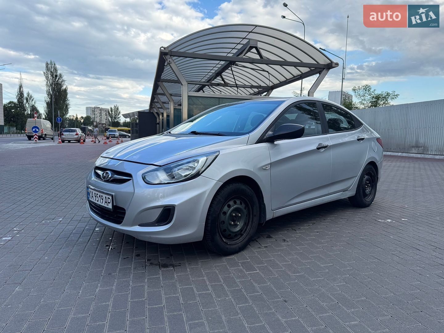 Hyundai Accent 2011 VIN Z94CT41CABR055478 фото оголошення 2 з 18