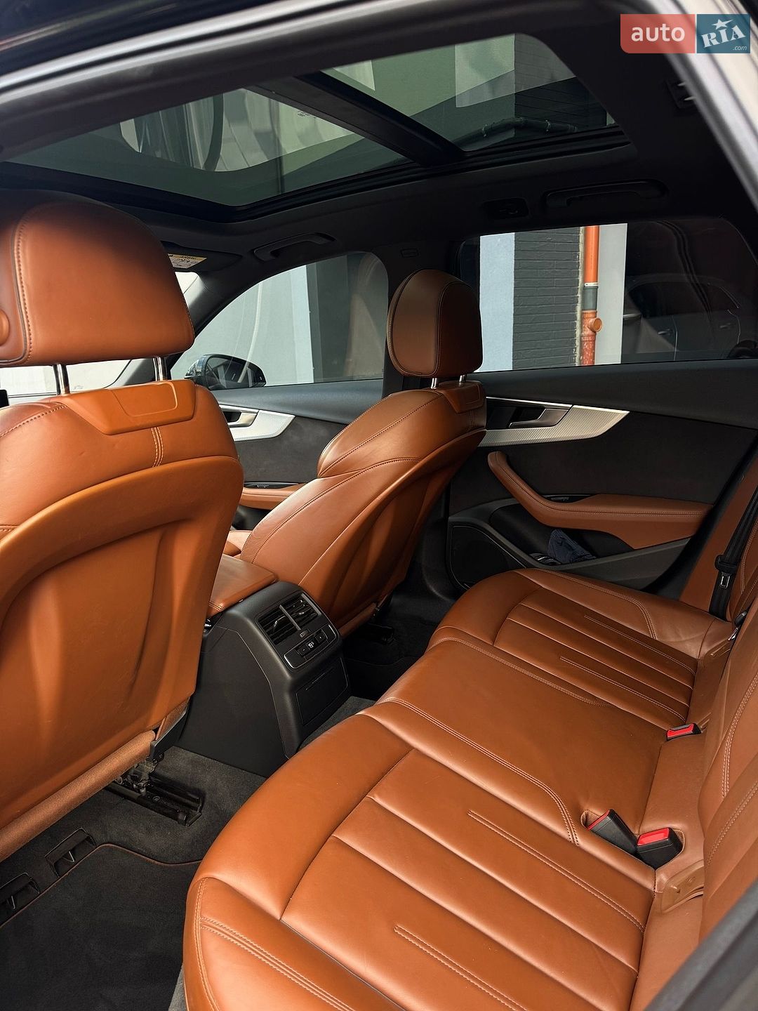 Audi A4 2016 VIN WAUZZZF4XHA041699 фото оголошення 23 з 35