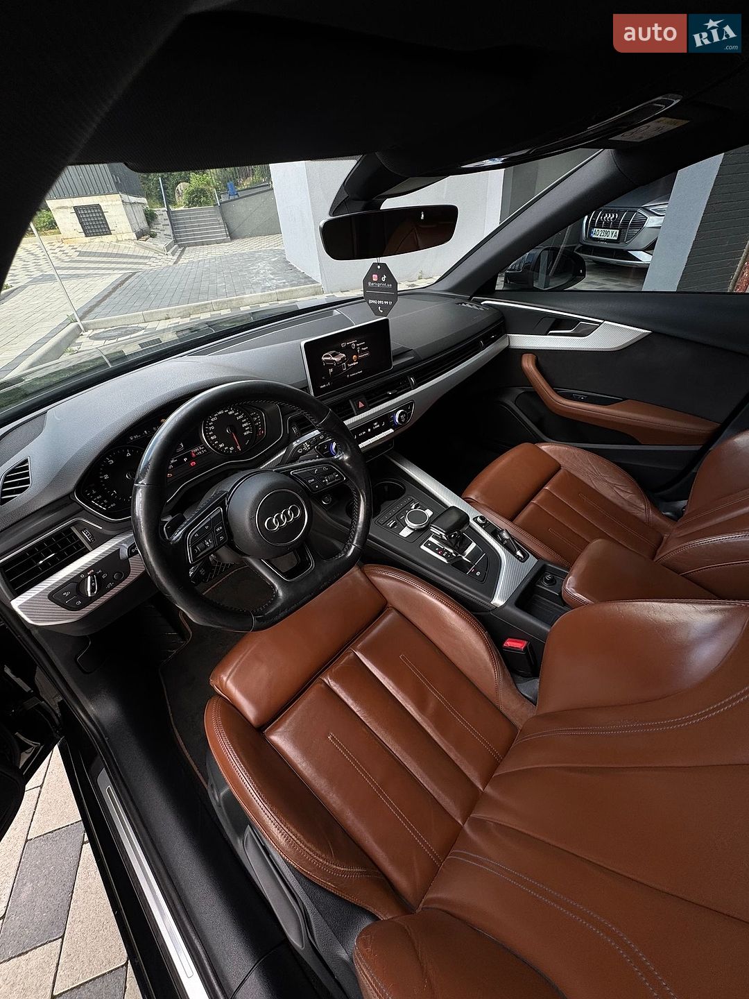 Audi A4 2016 VIN WAUZZZF4XHA041699 фото оголошення 25 з 35