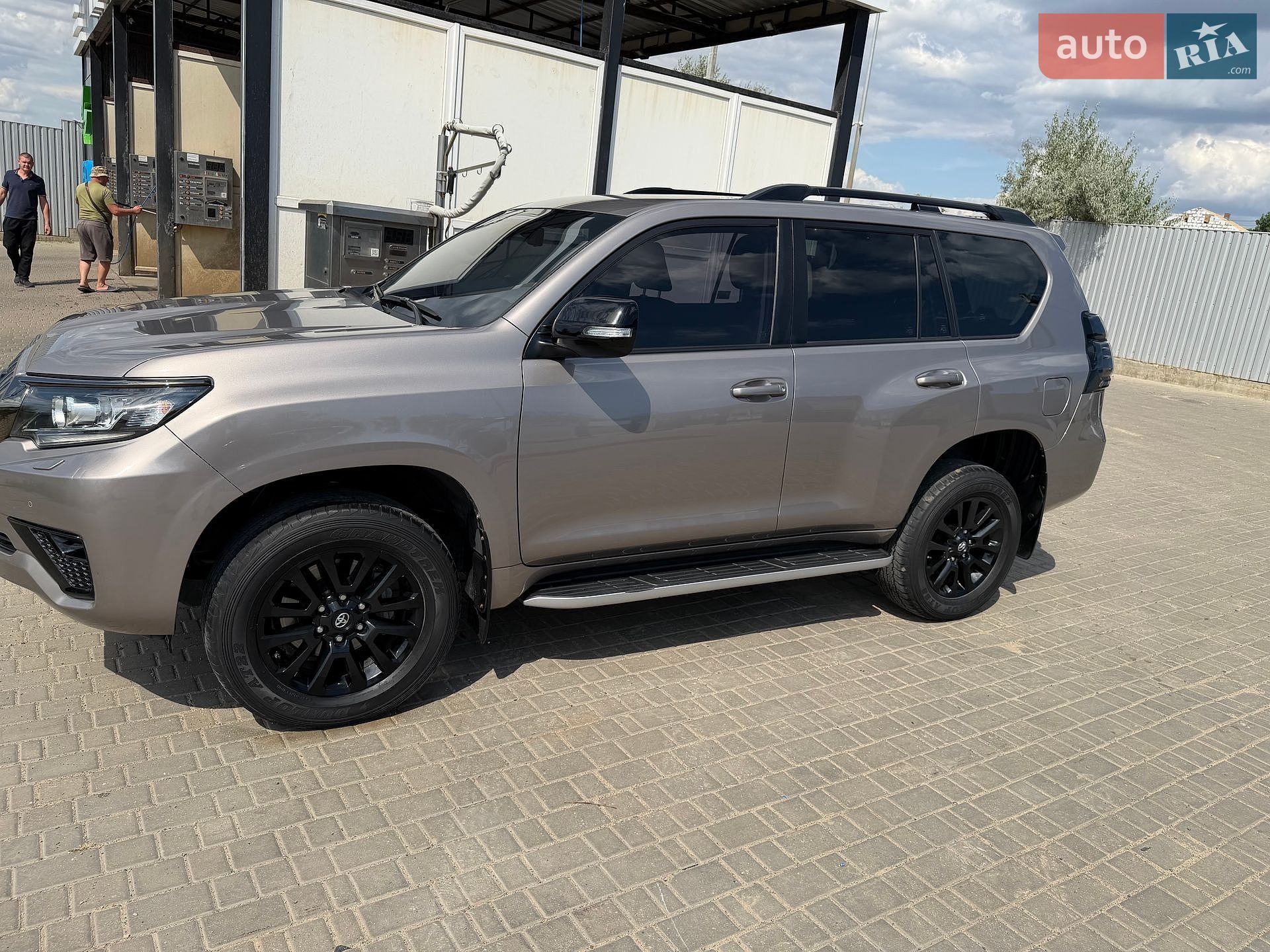 Toyota Land Cruiser Prado 2021 VIN JTEBU3FJ80K202941 фото оголошення 3 з 34