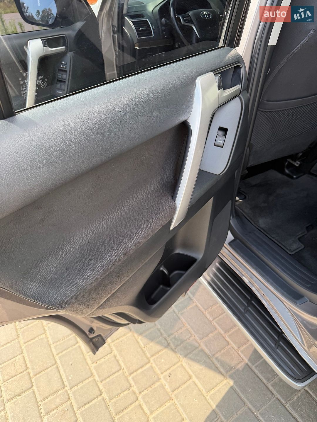 Toyota Land Cruiser Prado 2021 VIN JTEBU3FJ80K202941 фото оголошення 5 з 34