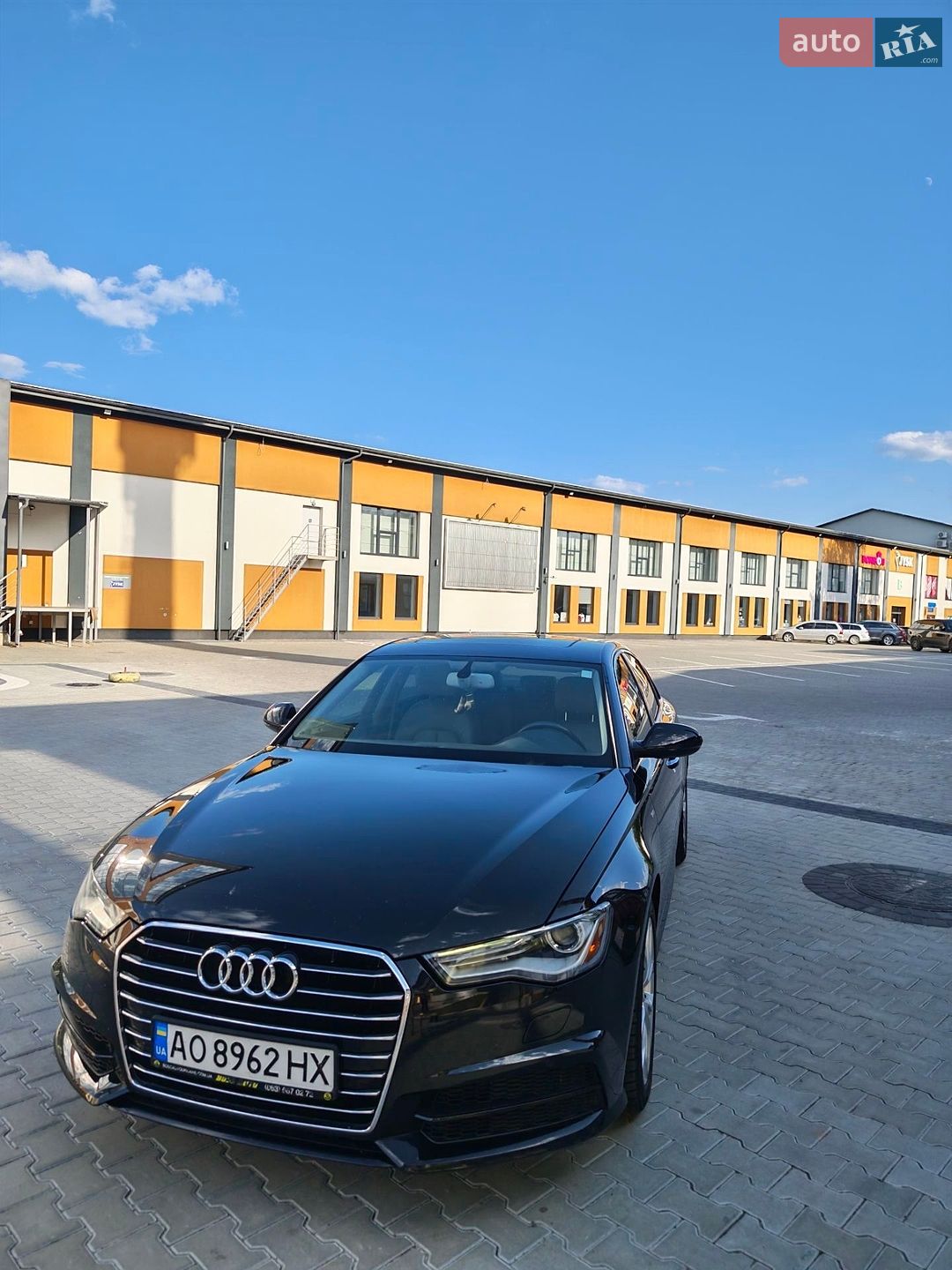 Audi A6 2017 VIN WAUC8AFC0JN017816 фото оголошення 13 з 17