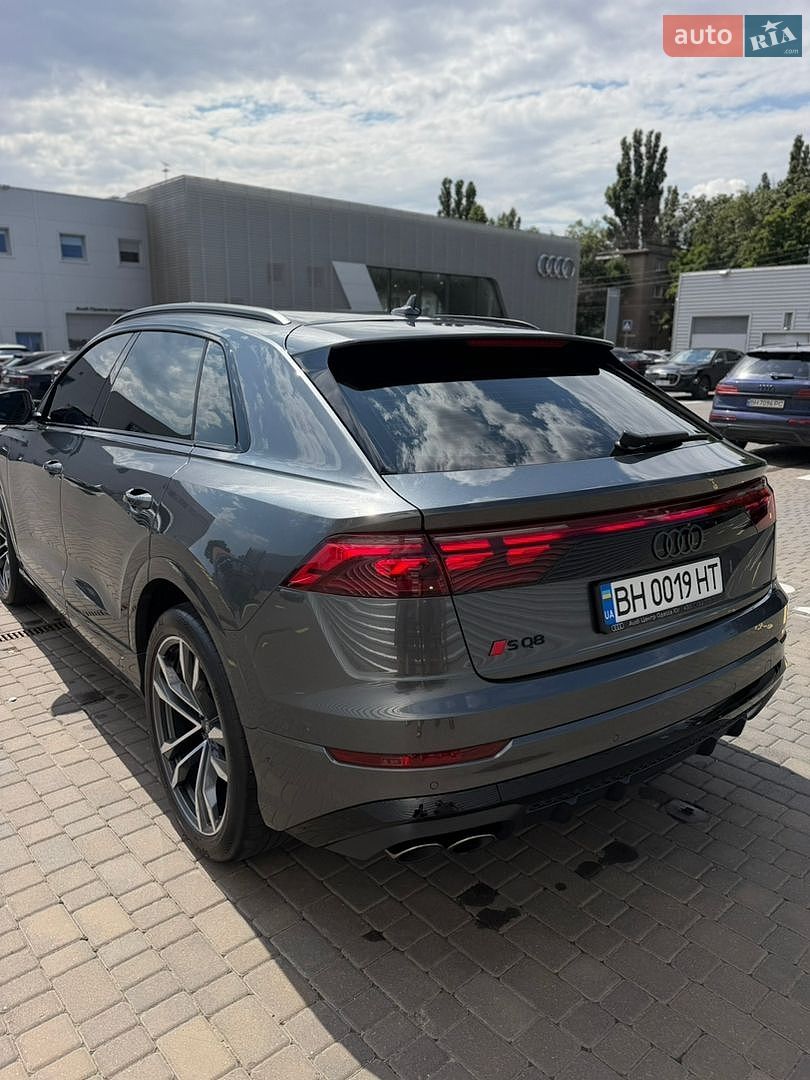 Audi SQ8 2024 VIN WAUZZZF11RD017586 фото оголошення 7 з 13