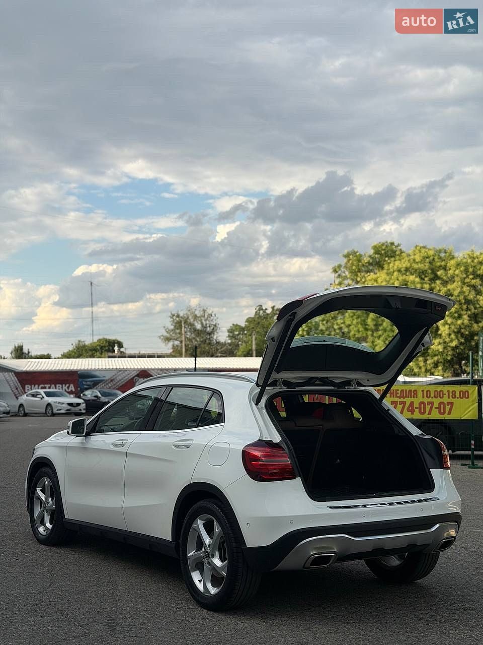 Mercedes-Benz GLA-Class 2018 VIN WDC1569431J492905 фото оголошення 4 з 36