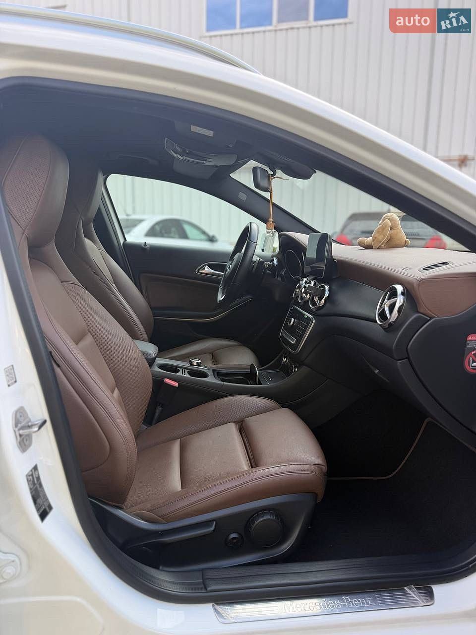 Mercedes-Benz GLA-Class 2018 VIN WDC1569431J492905 фото оголошення 7 з 36