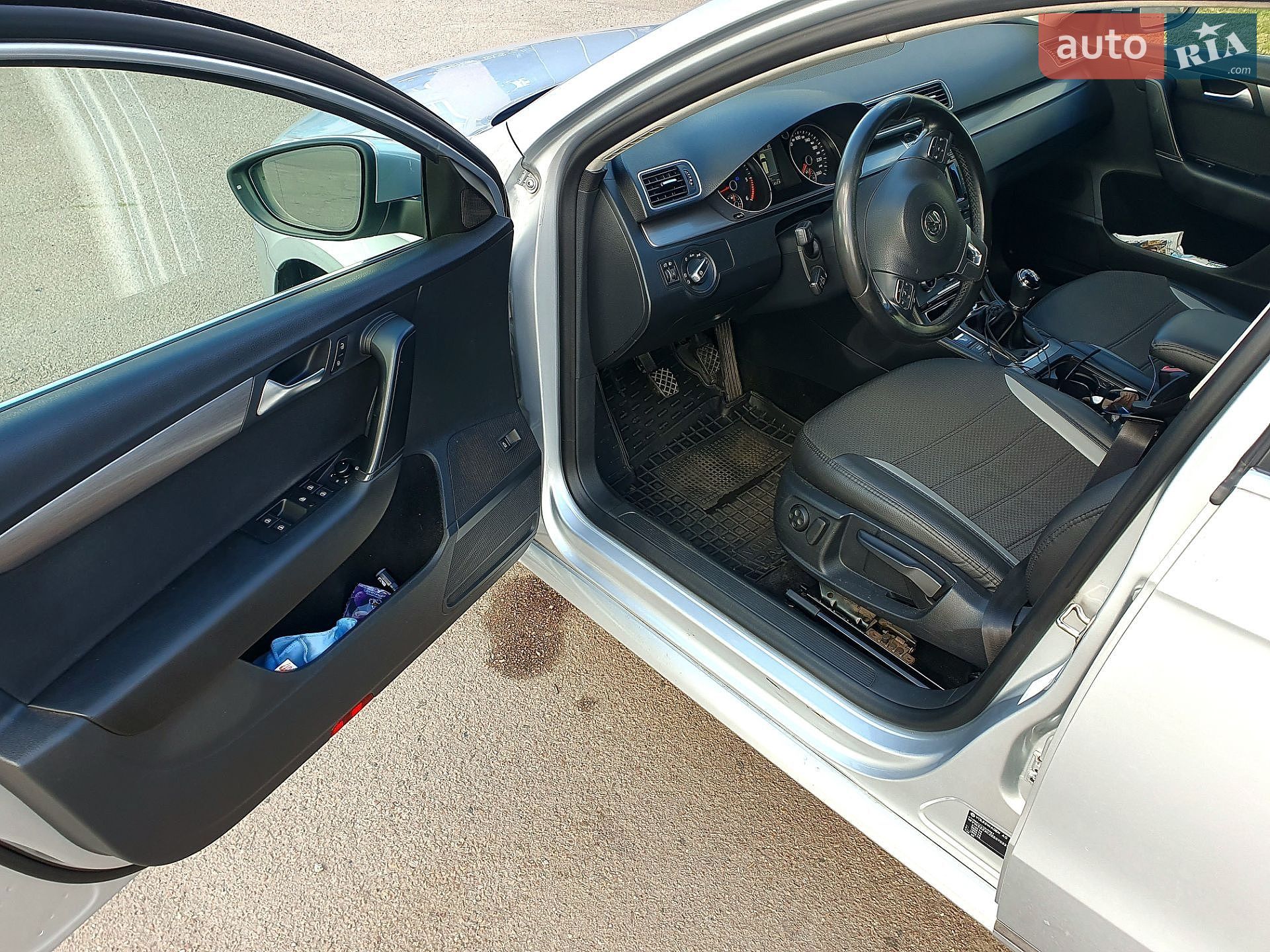 Volkswagen Passat 2013 VIN WVWZZZ3CZEE070337 фото оголошення 14 з 33