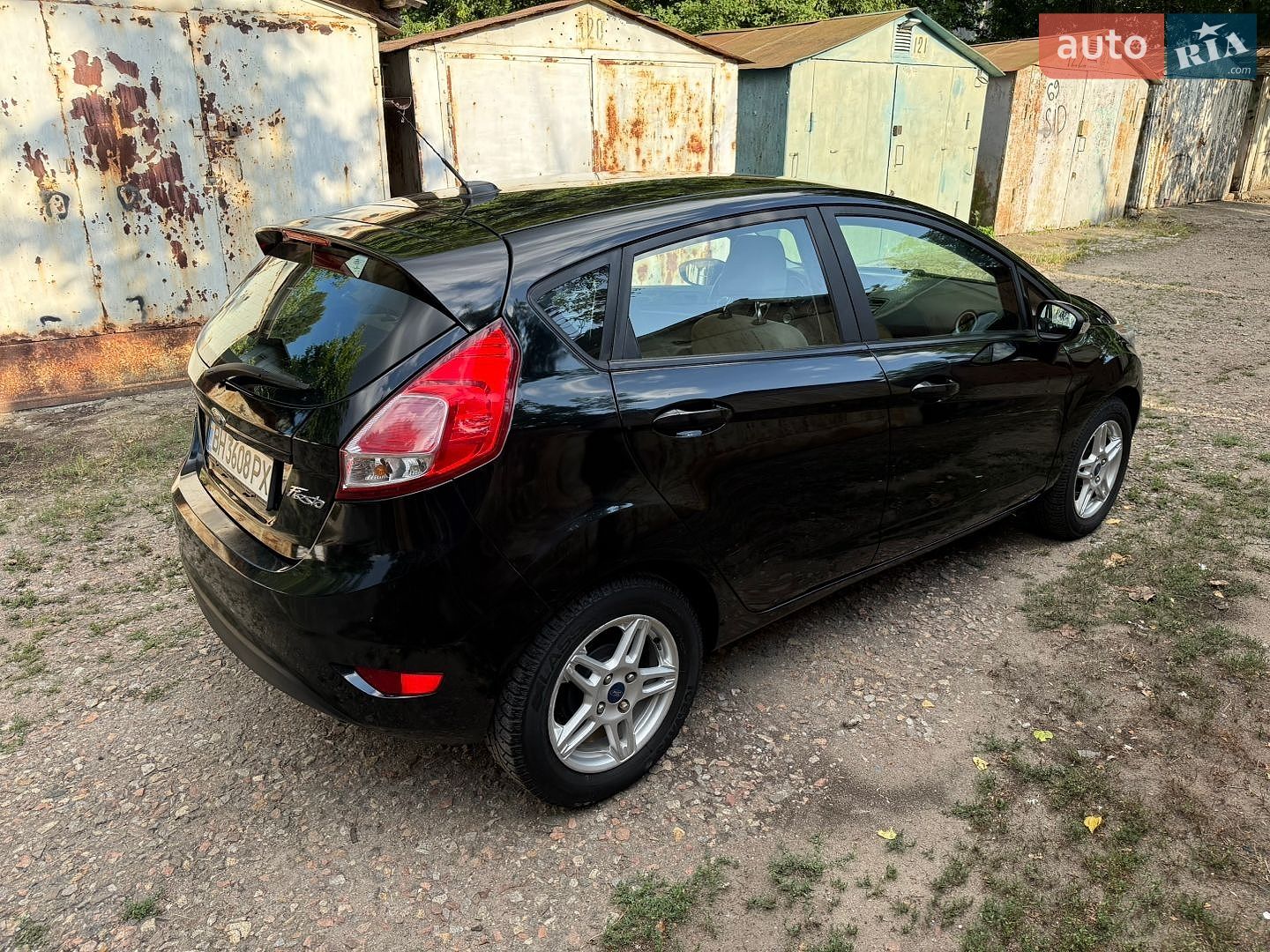Ford Fiesta 2018 VIN 3FADP4EJ6JM112795 фото оголошення 14 з 50