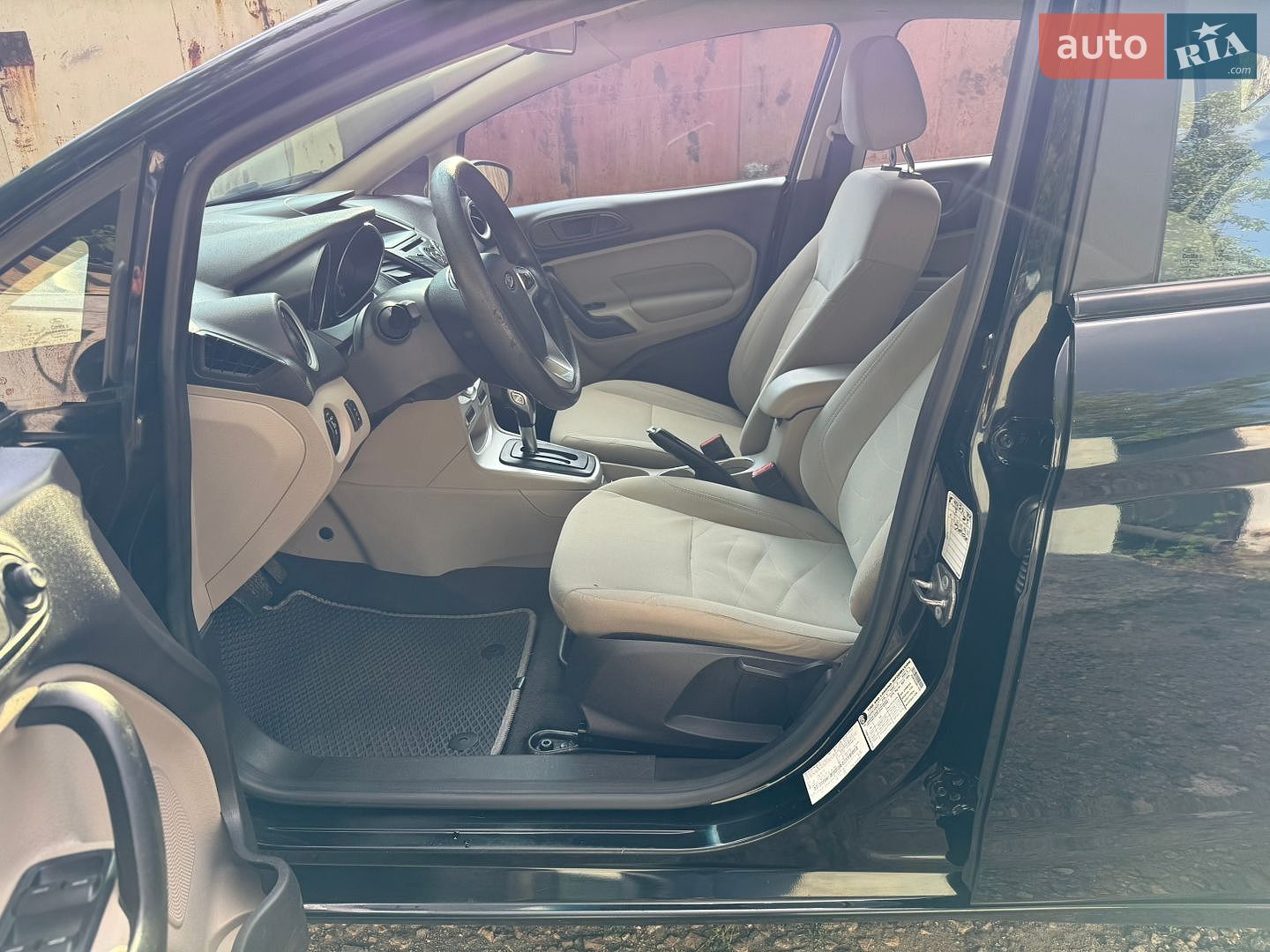 Ford Fiesta 2018 VIN 3FADP4EJ6JM112795 фото оголошення 26 з 50