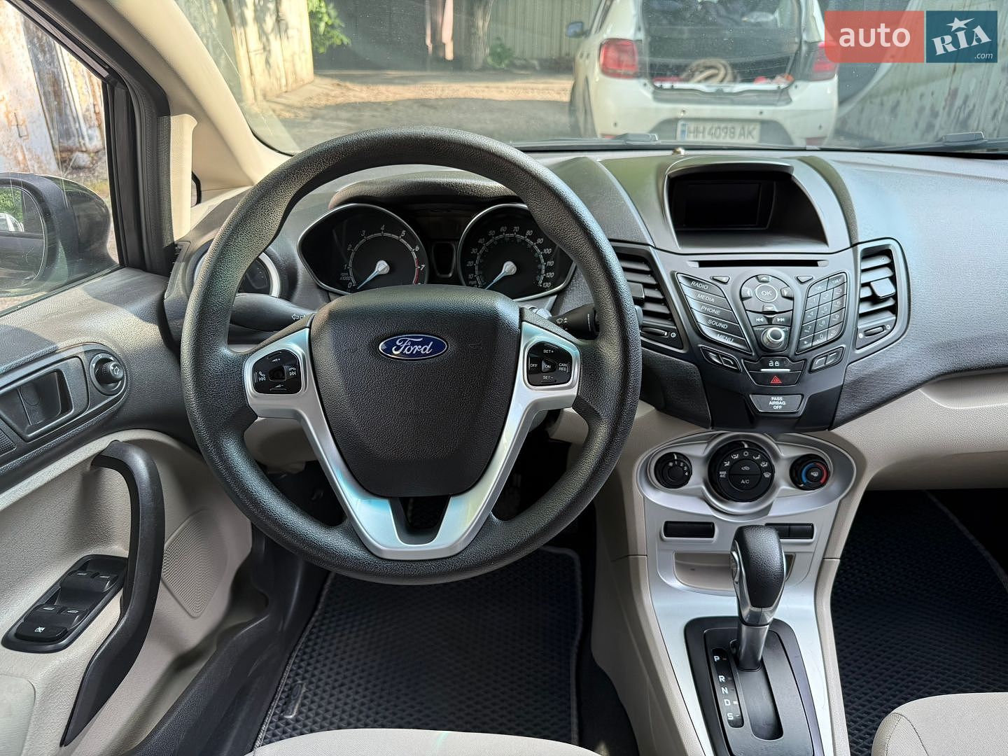 Ford Fiesta 2018 VIN 3FADP4EJ6JM112795 фото оголошення 37 з 50