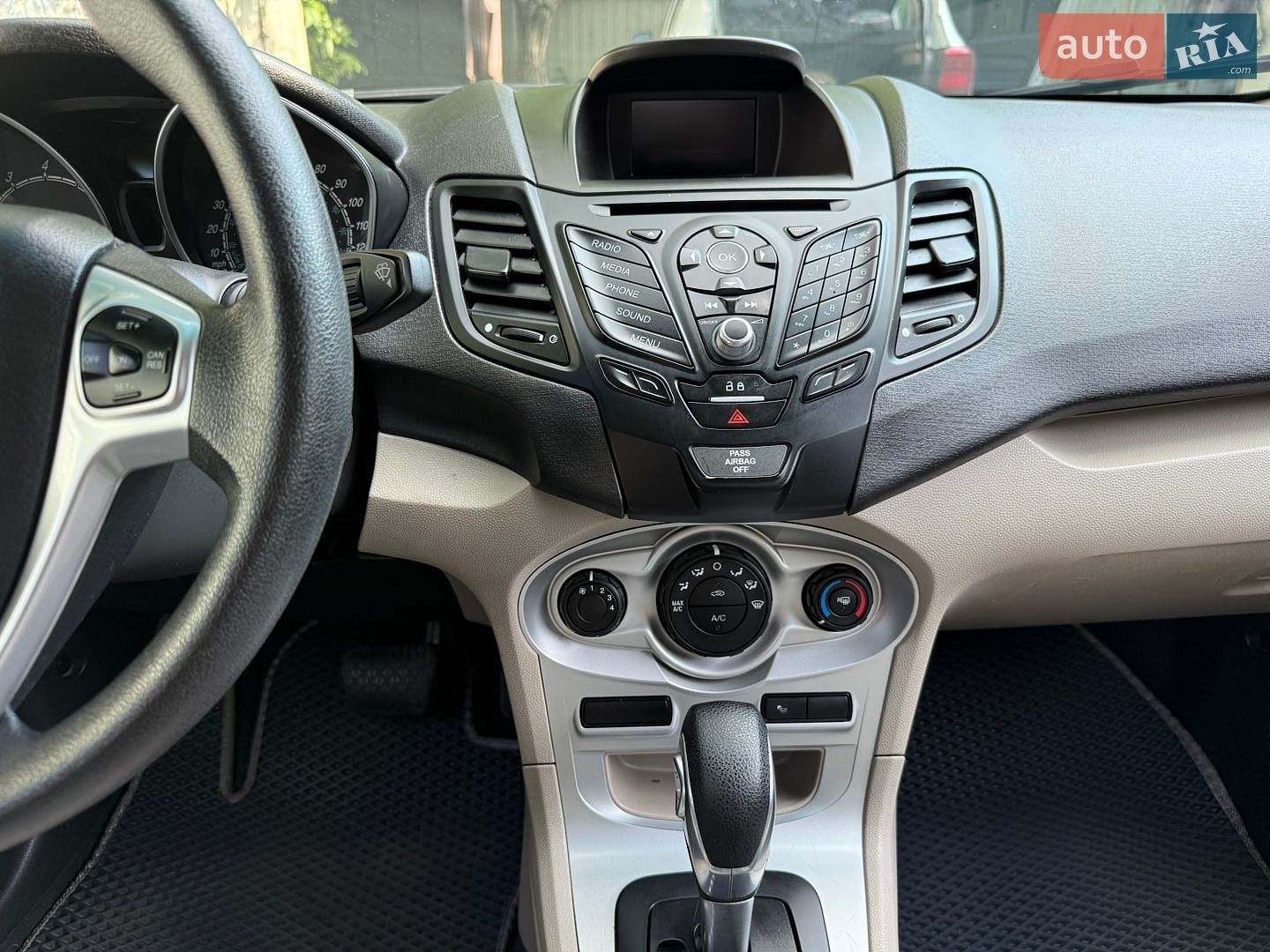 Ford Fiesta 2018 VIN 3FADP4EJ6JM112795 фото оголошення 33 з 50