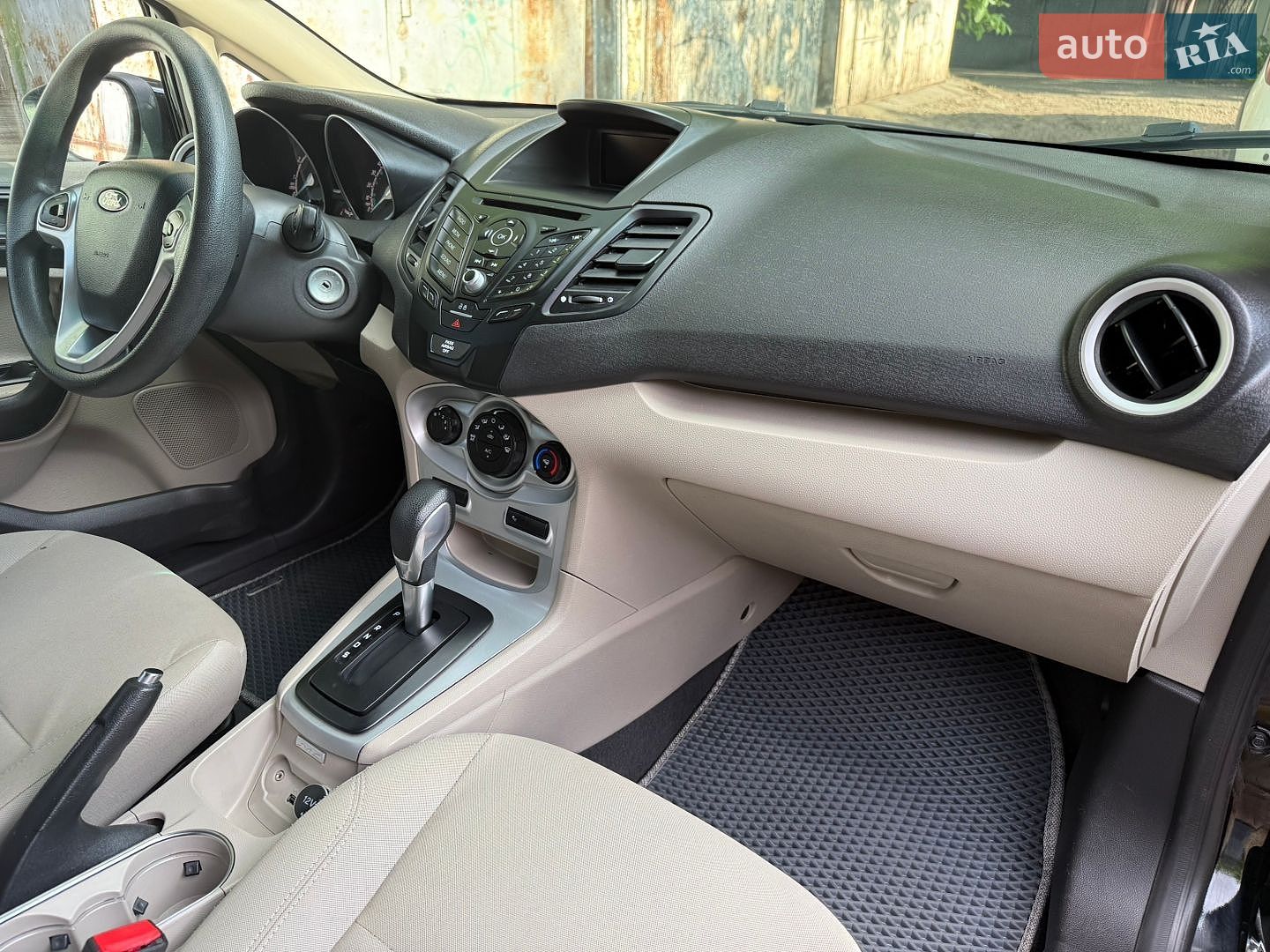Ford Fiesta 2018 VIN 3FADP4EJ6JM112795 фото оголошення 44 з 50